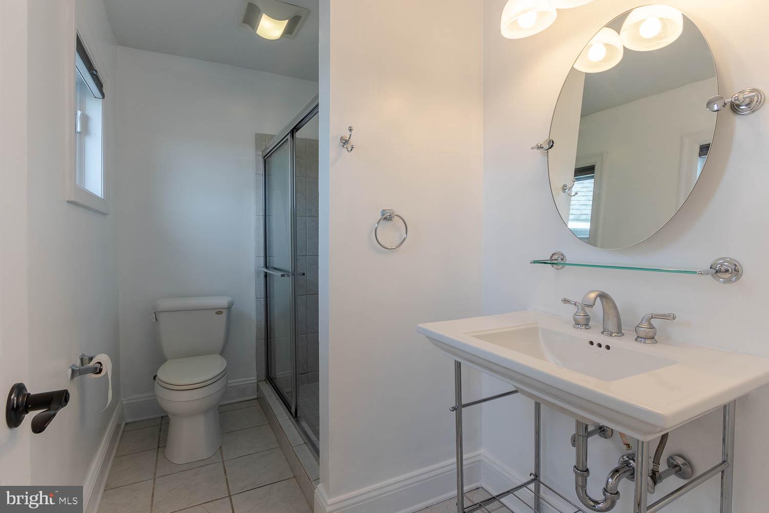 THOMPSON WOODS - Residential