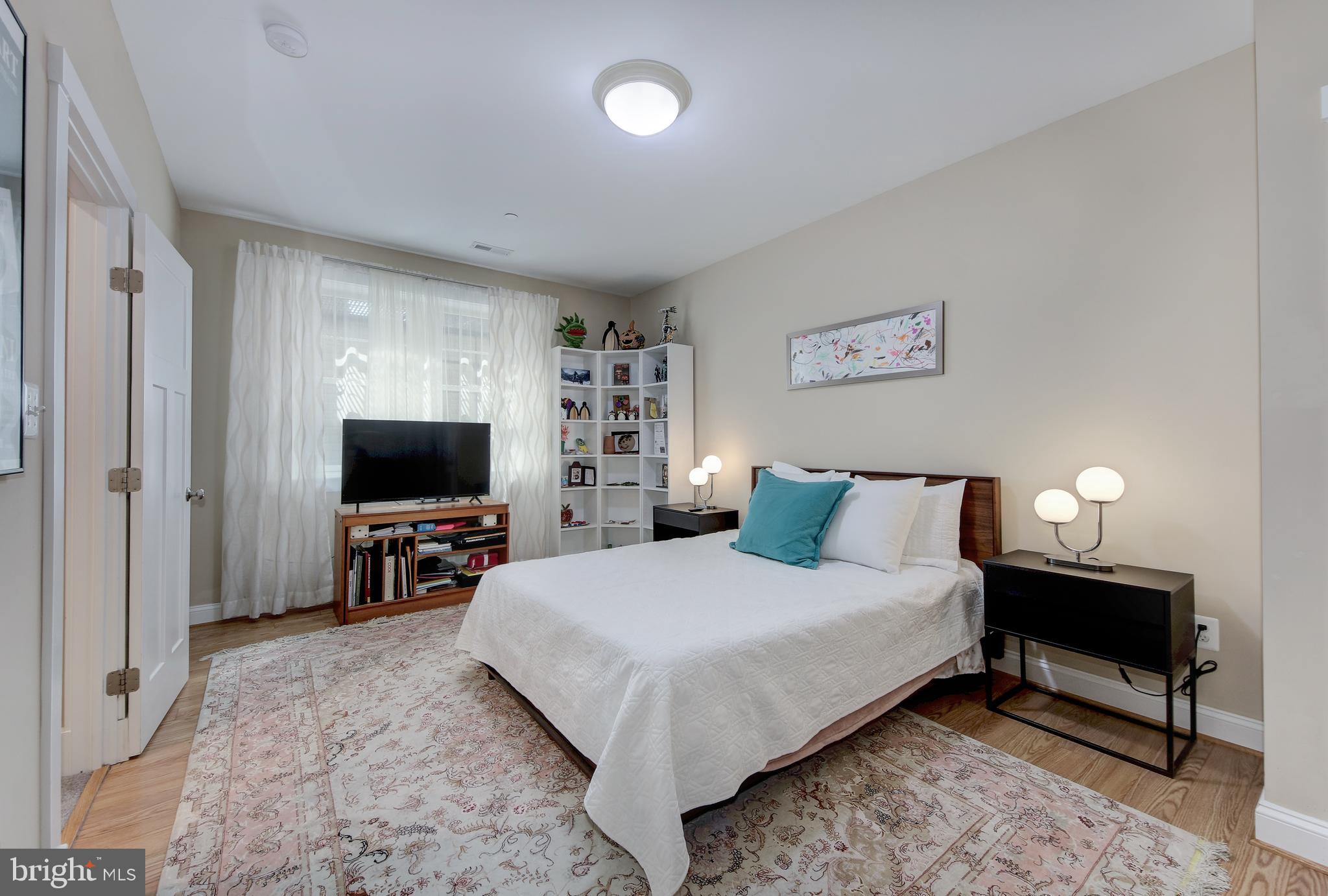 ROSEDALE PARK - Residential