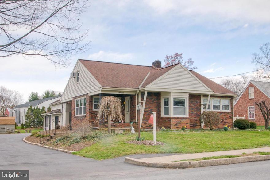 So much space in this immaculately kept home! A 1st floor bedroom, full waterproofed basement with workshop (& more), possible in-law quarters or in-home office, parking galore, 2-sided fireplace, large closets everywhere, & a bright & cheery kitchen are just a few of the great things about this Brownstown home! The owners have also done many replacements the last few years- new efficient windows, custom blinds & new heat pump & water heater!