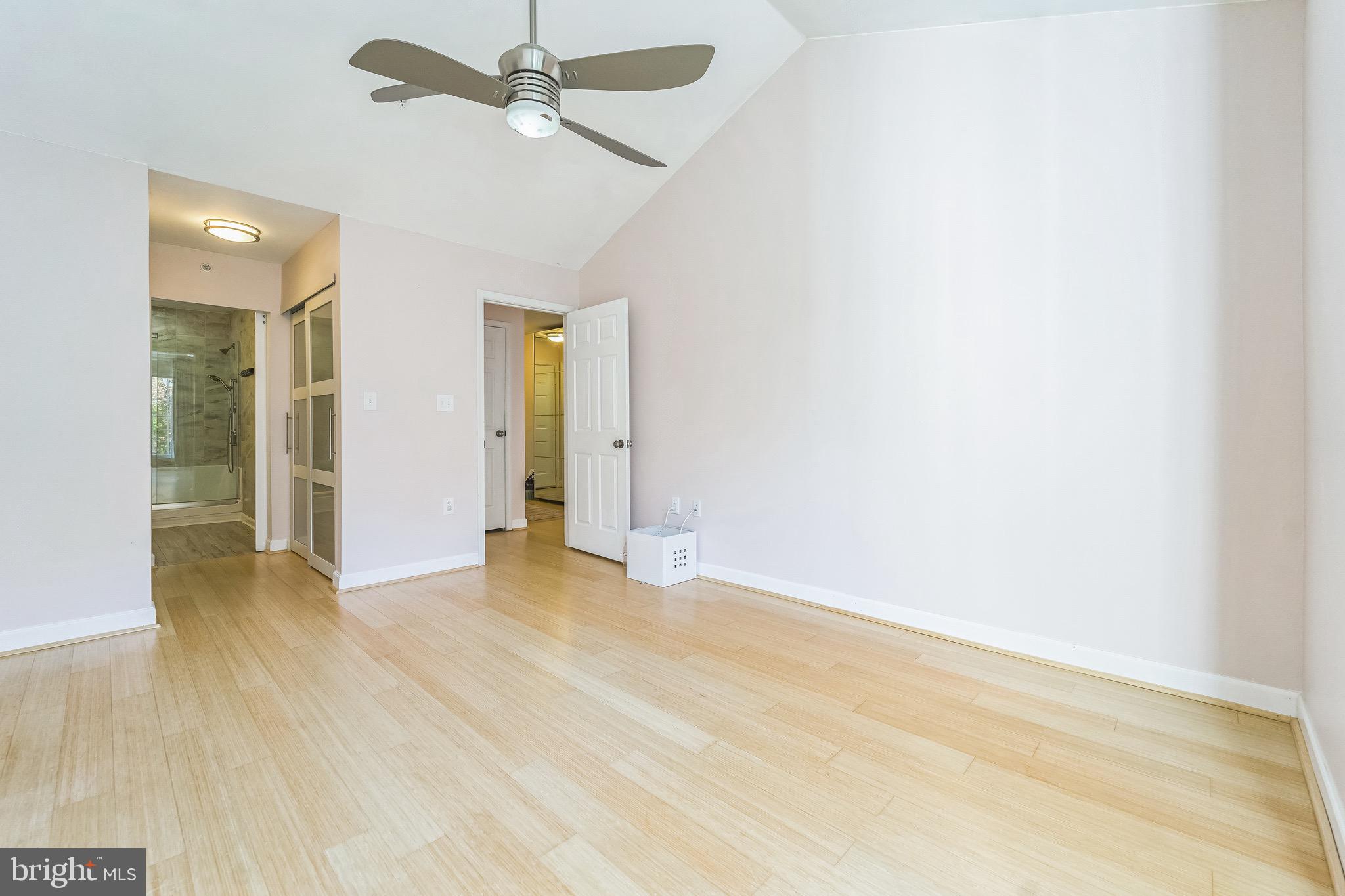 SILVERBROOK WOOD - Residential