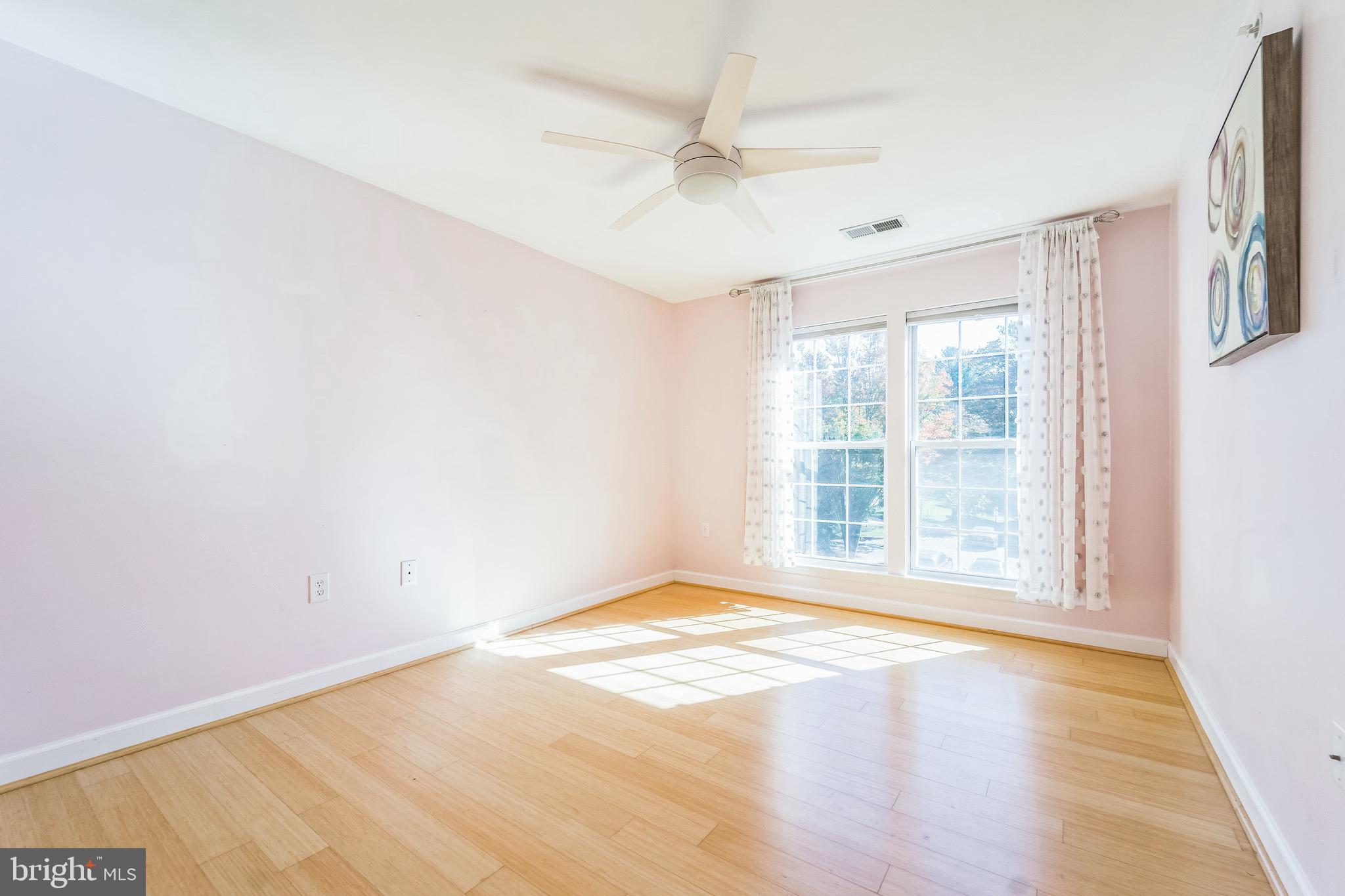 SILVERBROOK WOOD - Residential