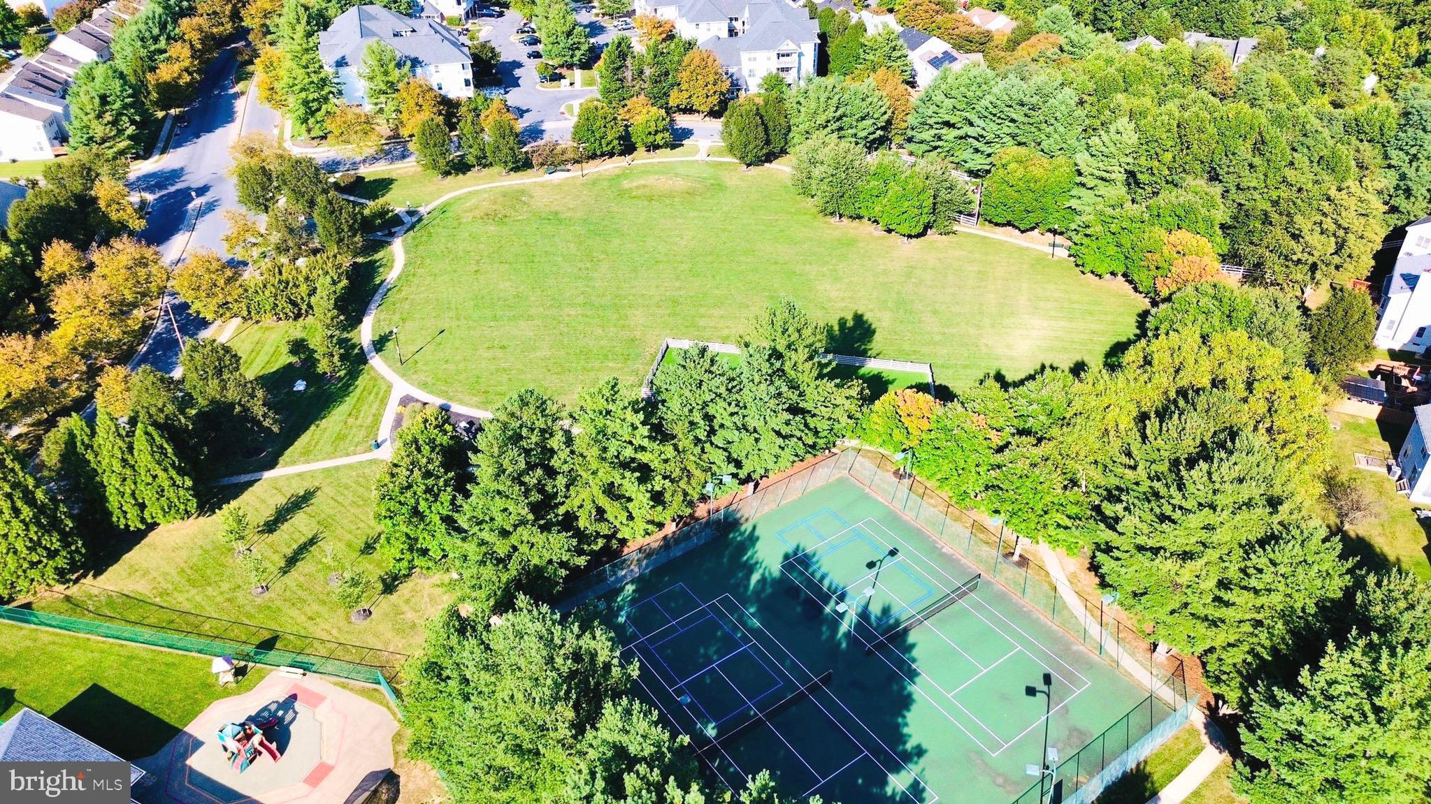 SILVERBROOK WOOD - Residential