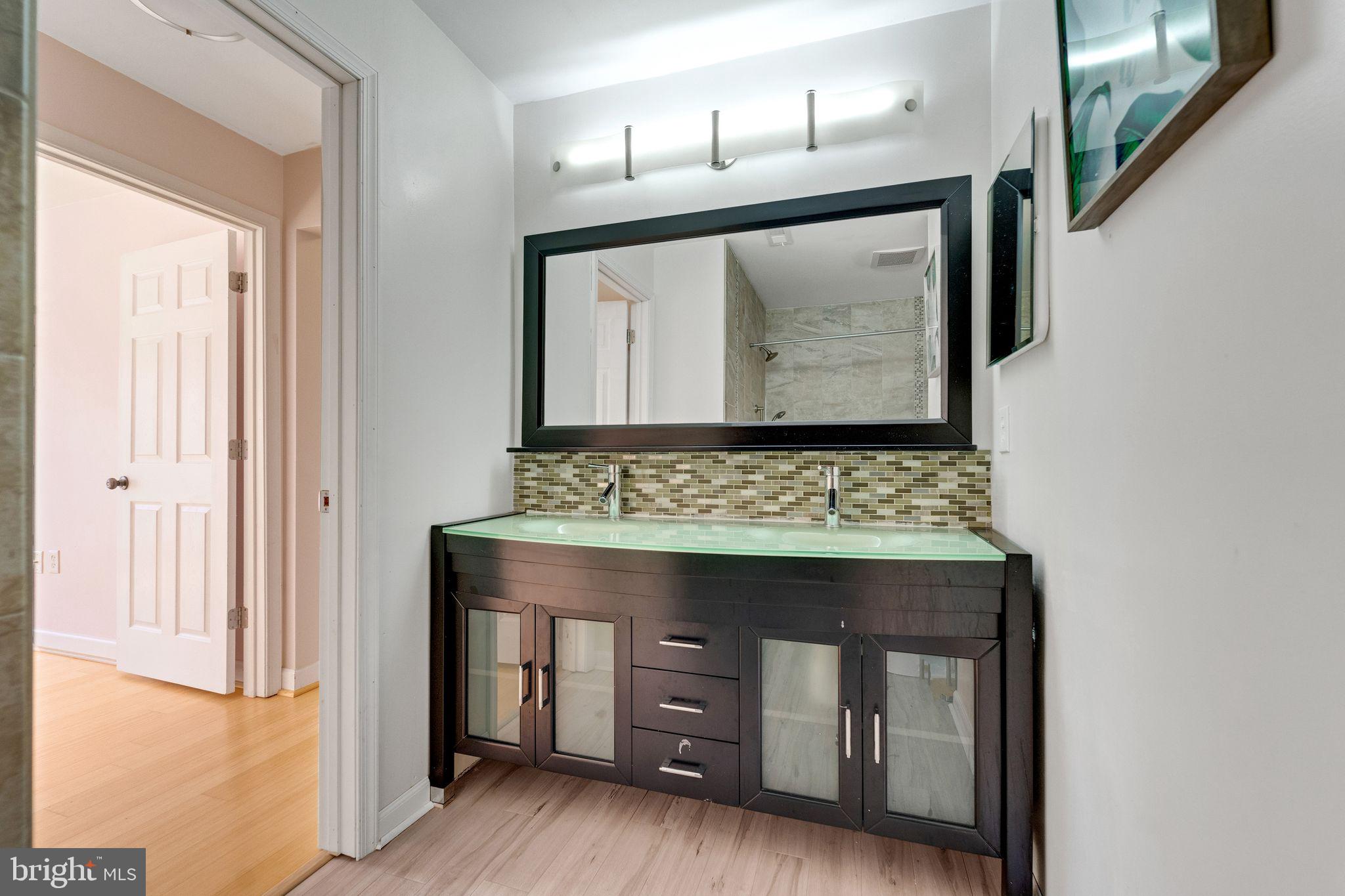 SILVERBROOK WOOD - Residential