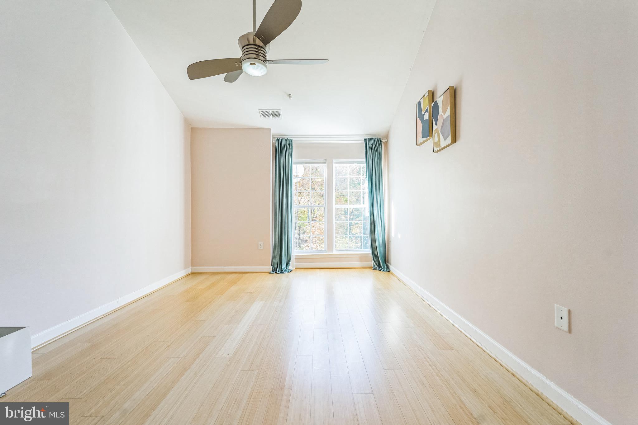 SILVERBROOK WOOD - Residential