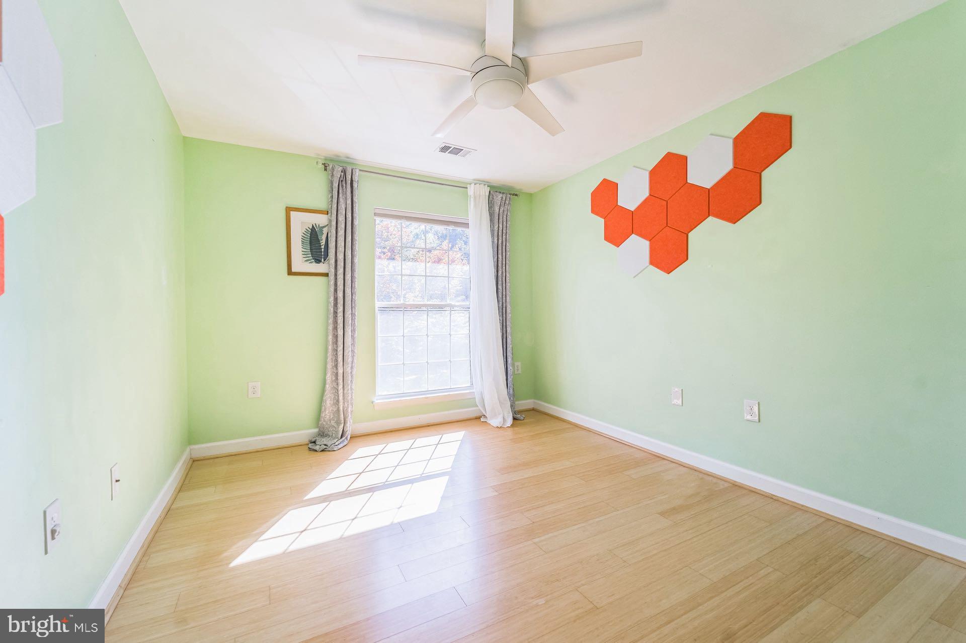 SILVERBROOK WOOD - Residential