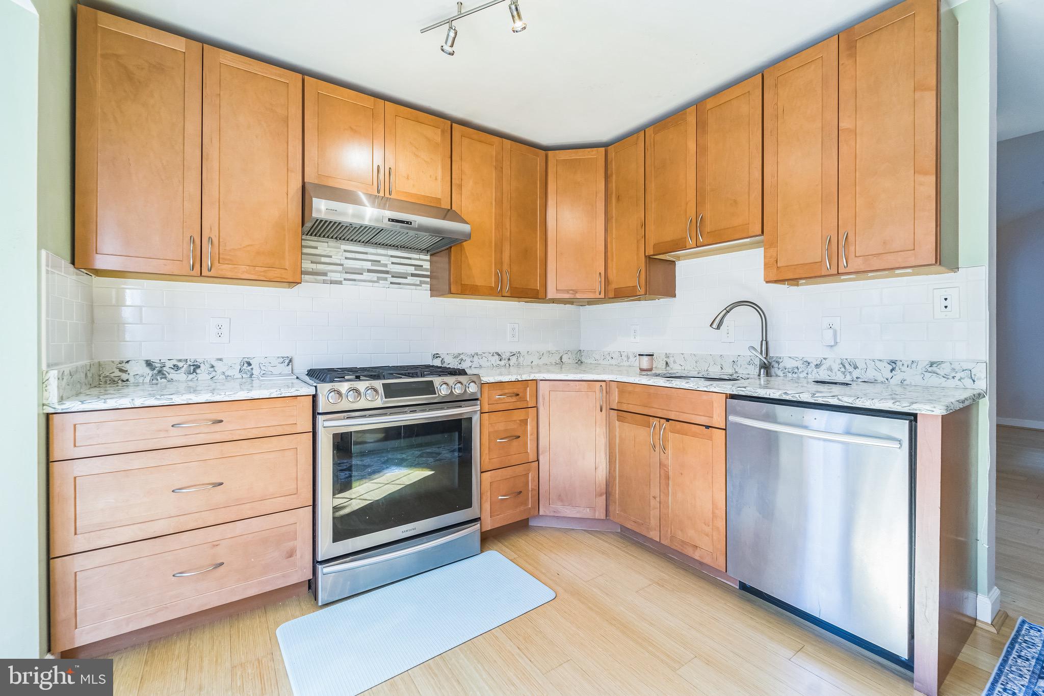 SILVERBROOK WOOD - Residential