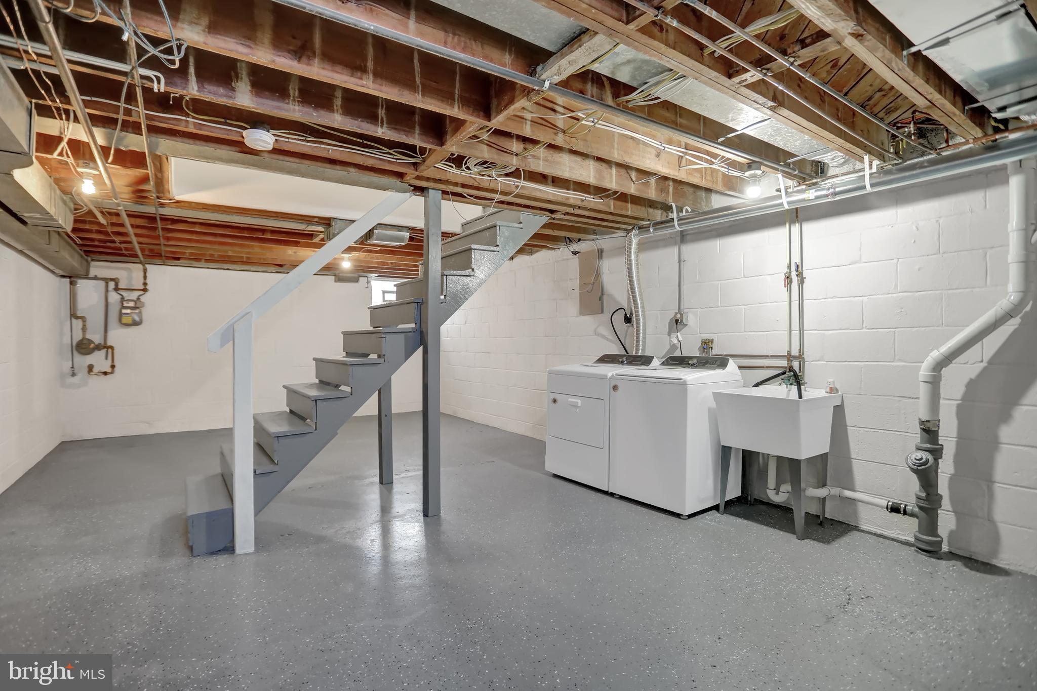 MIDDLESEX - Residential