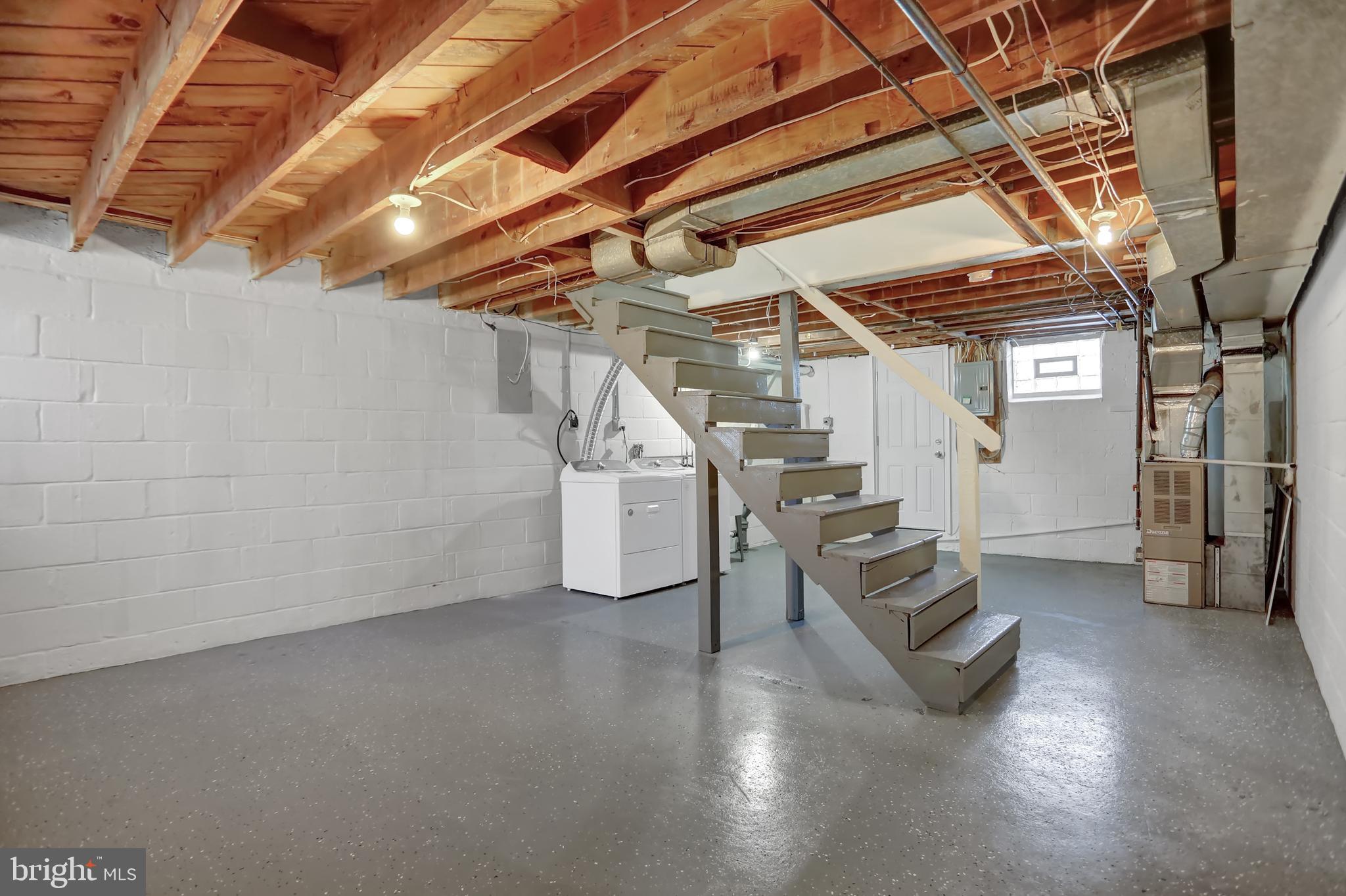 MIDDLESEX - Residential