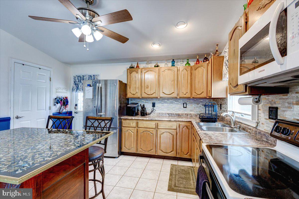 BATTLE GROVE MANOR - Residential