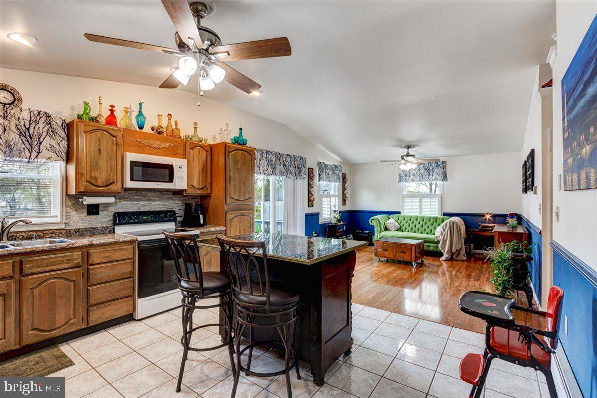 BATTLE GROVE MANOR - Residential