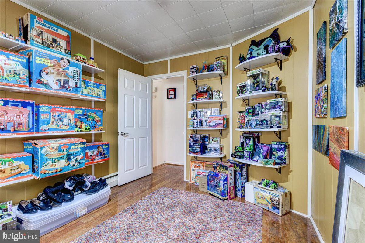 BATTLE GROVE MANOR - Residential