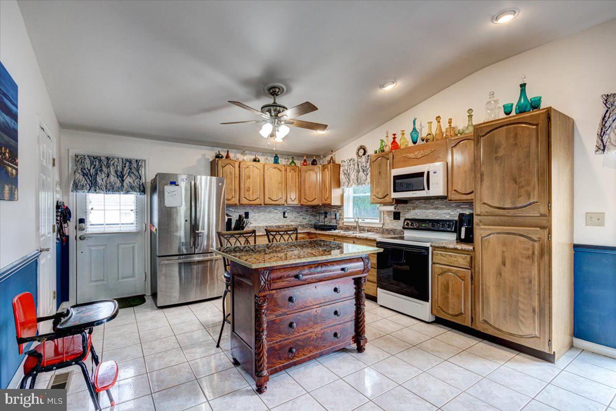 BATTLE GROVE MANOR - Residential