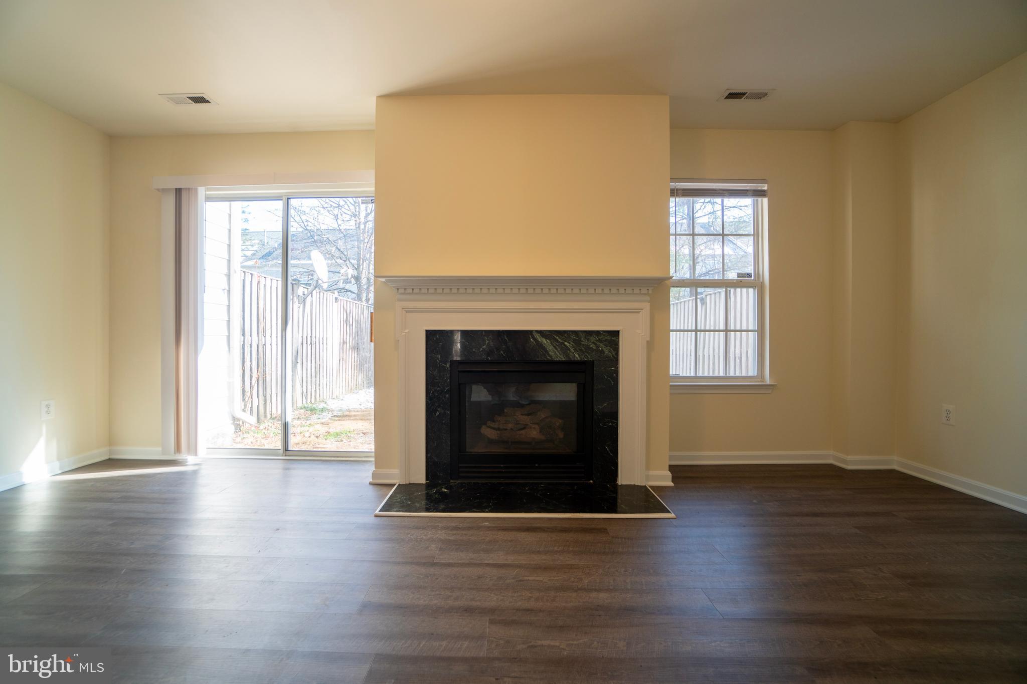 ADDISONS CHOICE - Residential Lease