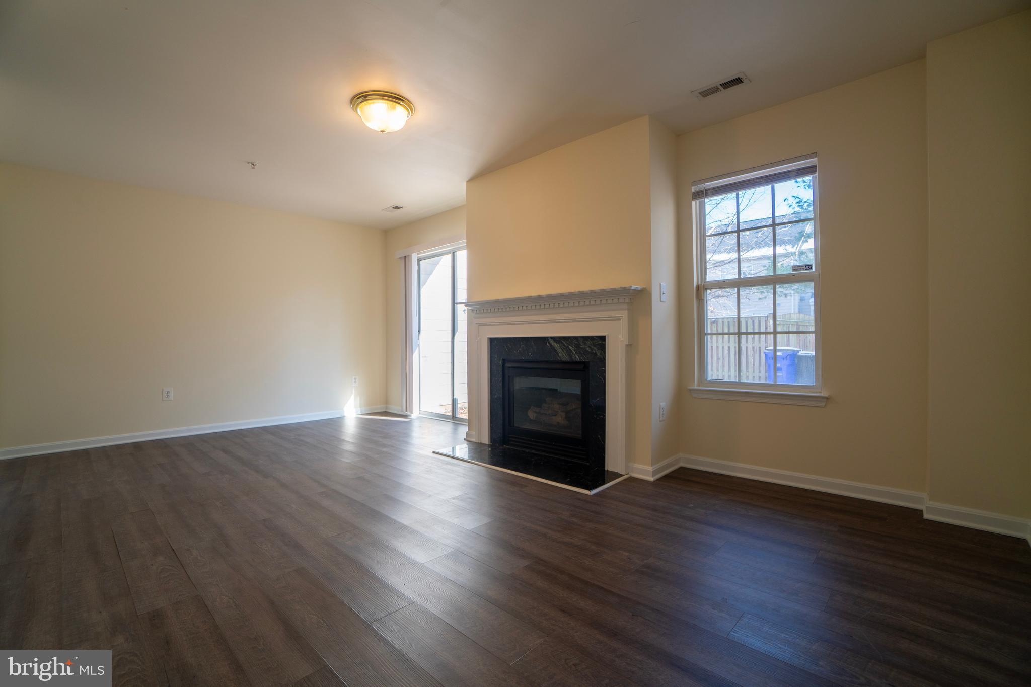 ADDISONS CHOICE - Residential Lease