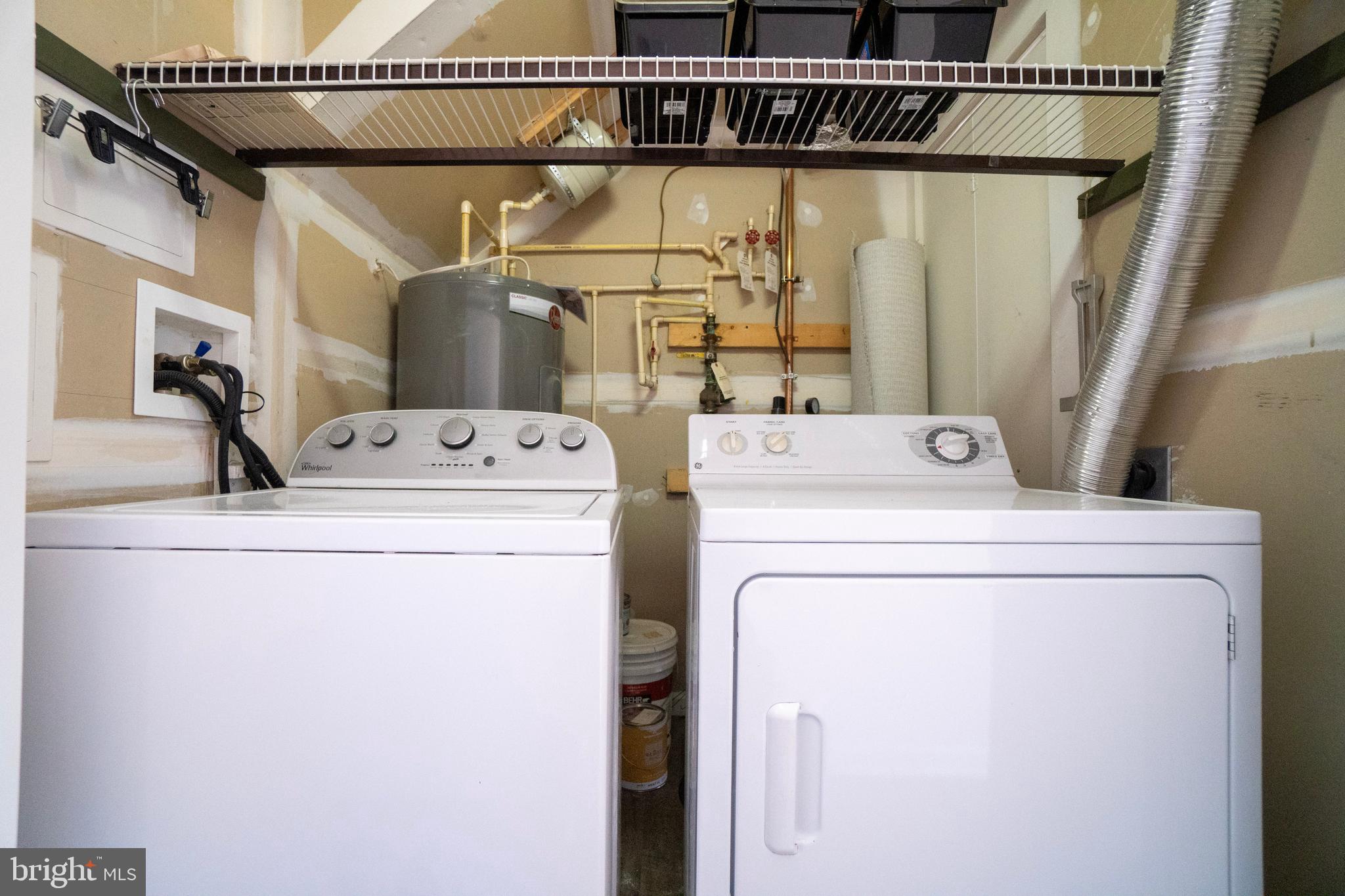 ADDISONS CHOICE - Residential Lease