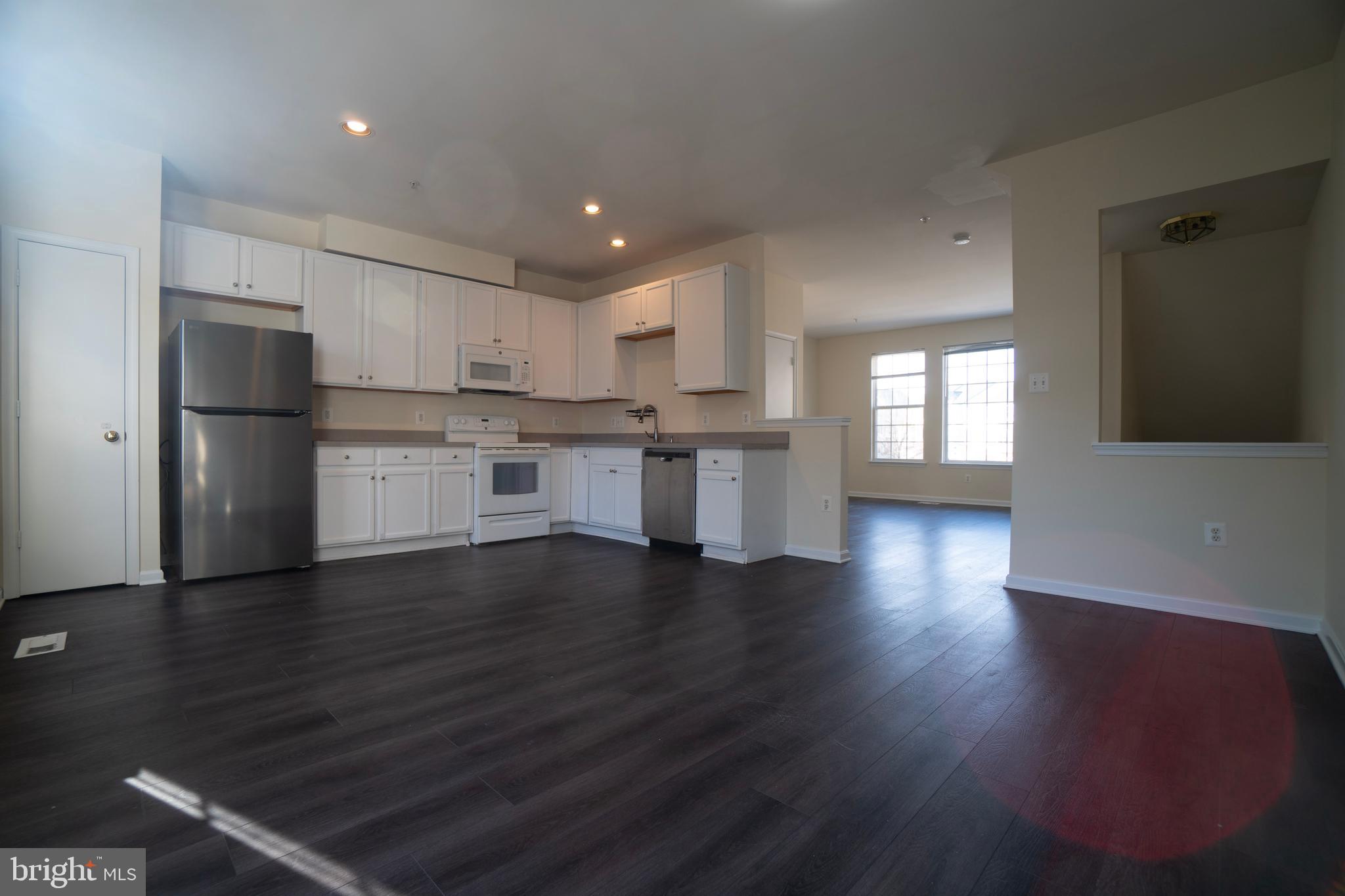 ADDISONS CHOICE - Residential Lease