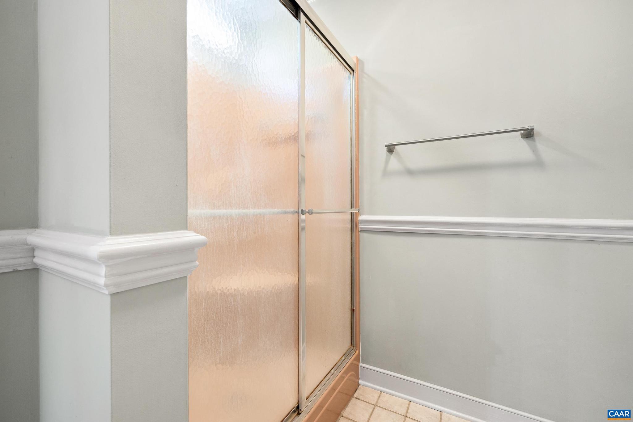 LAKE MONTICELLO - Residential