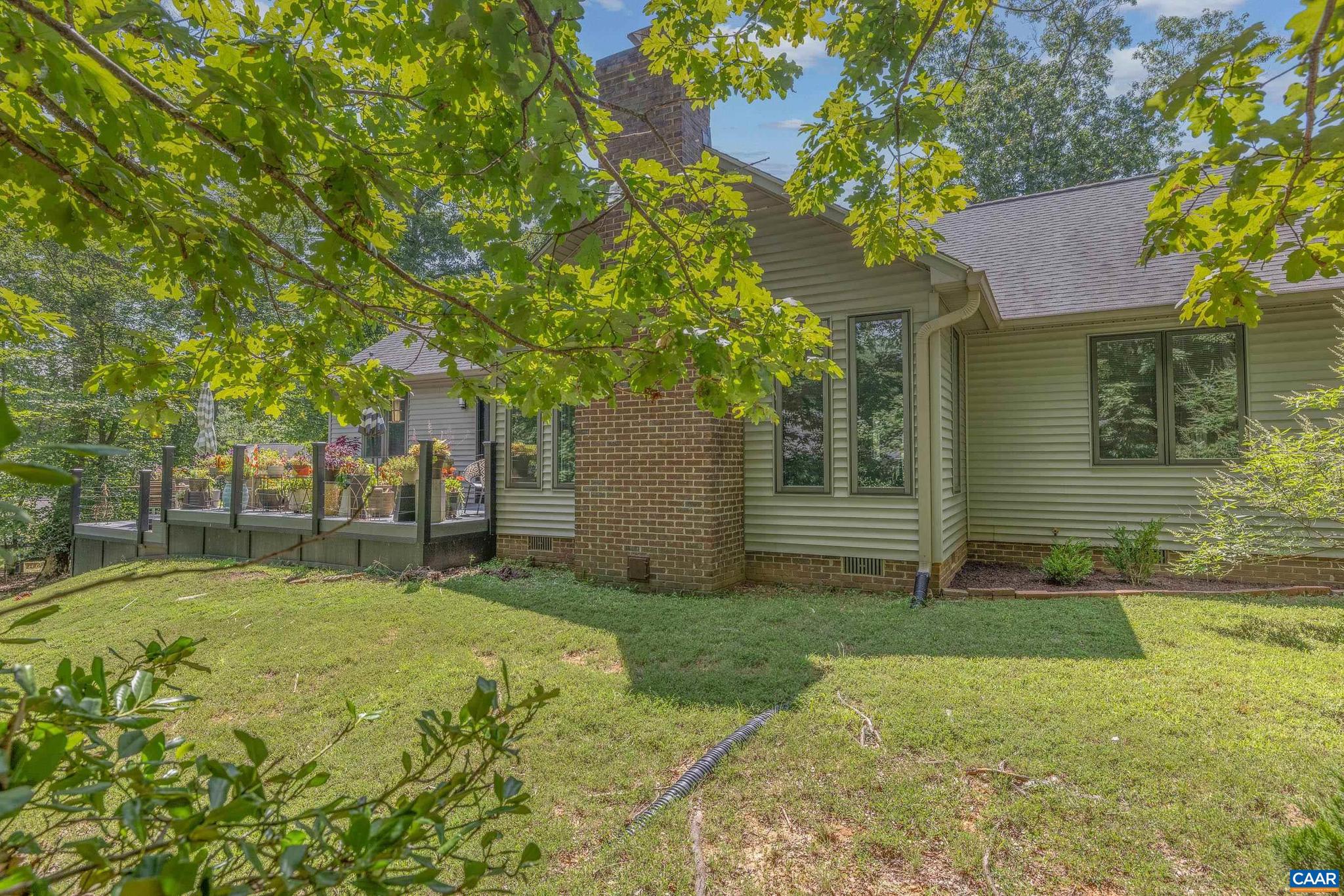 LAKE MONTICELLO - Residential