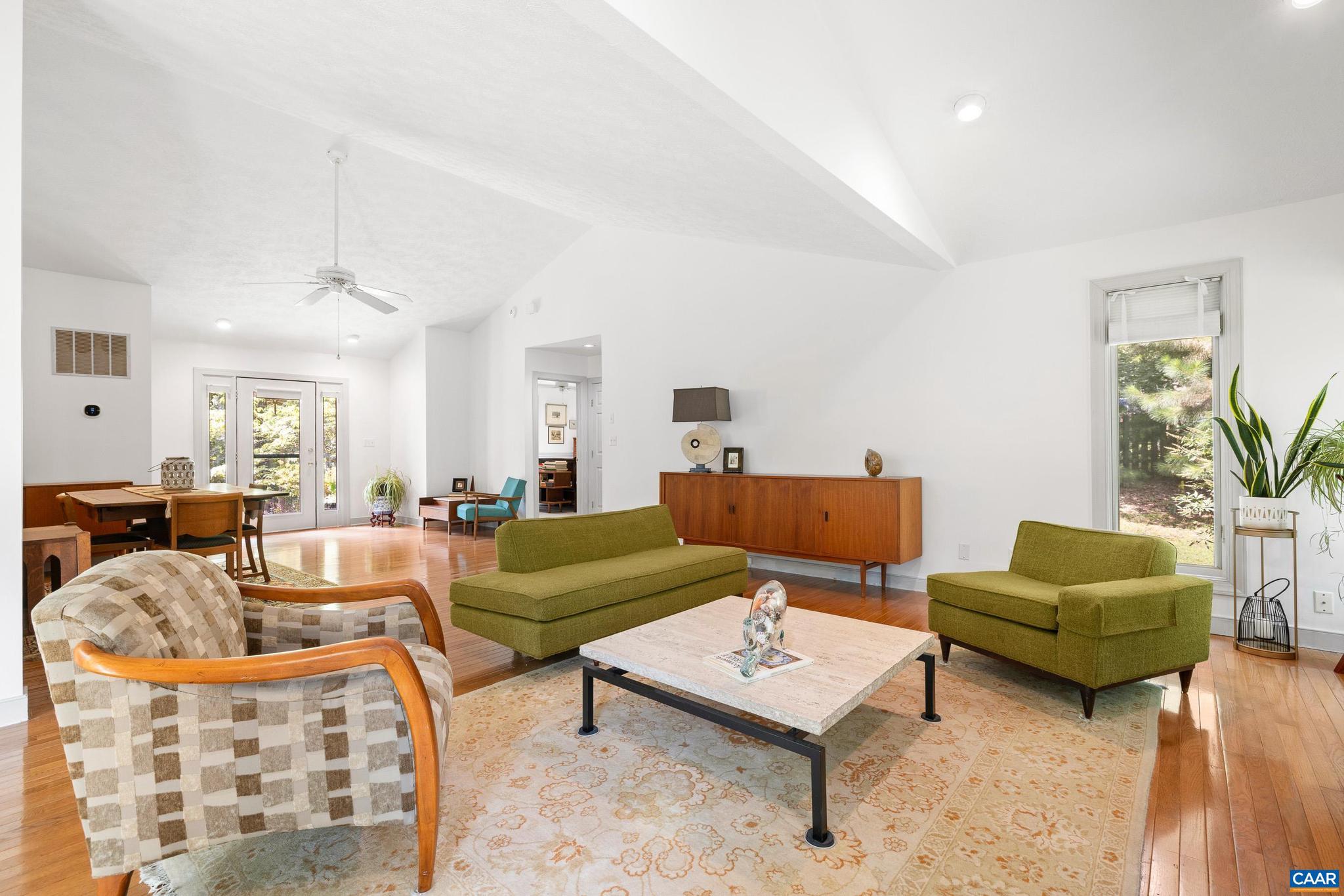 LAKE MONTICELLO - Residential