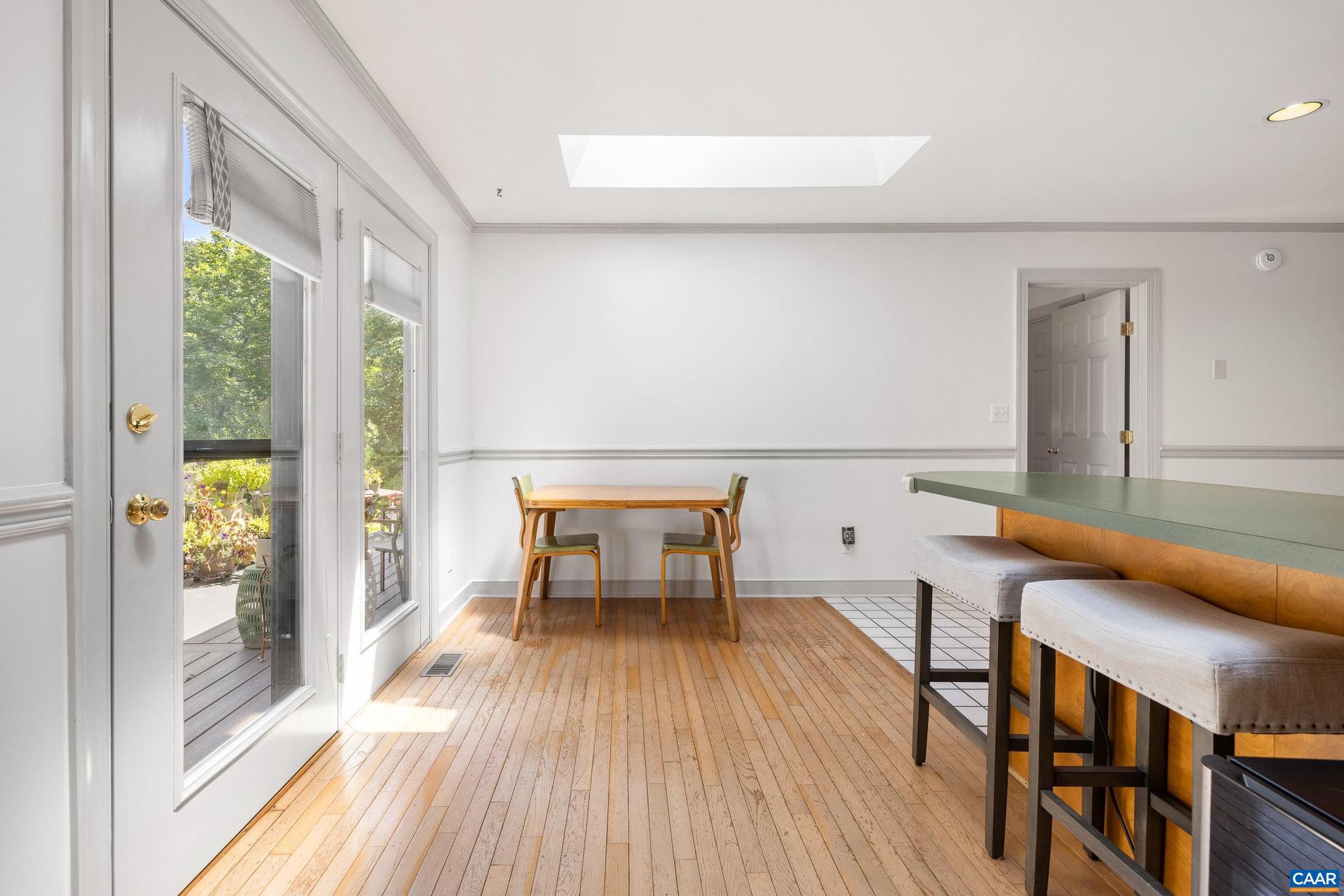 LAKE MONTICELLO - Residential