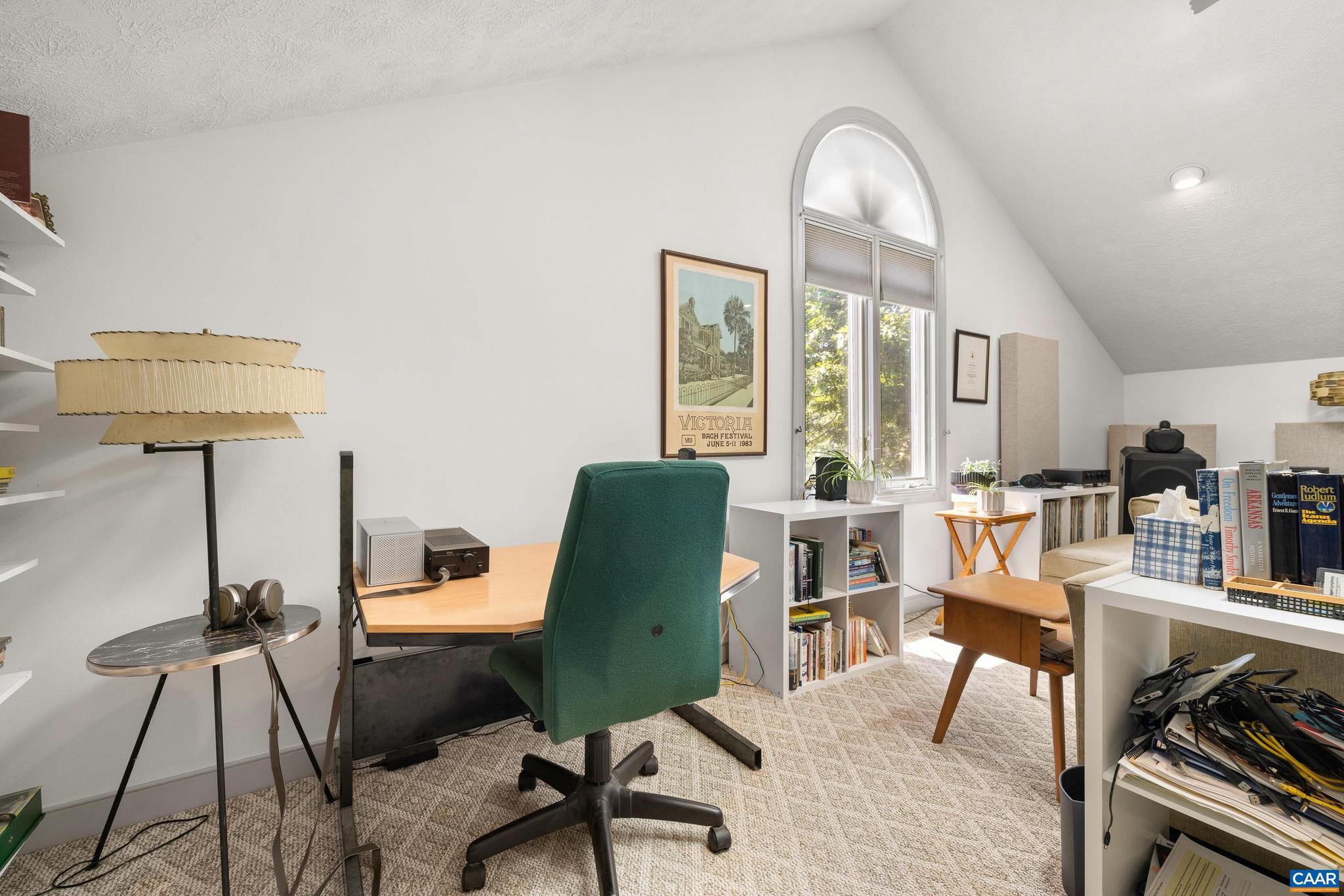 LAKE MONTICELLO - Residential