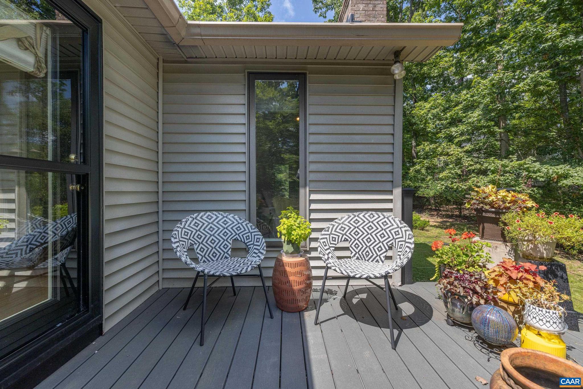 LAKE MONTICELLO - Residential