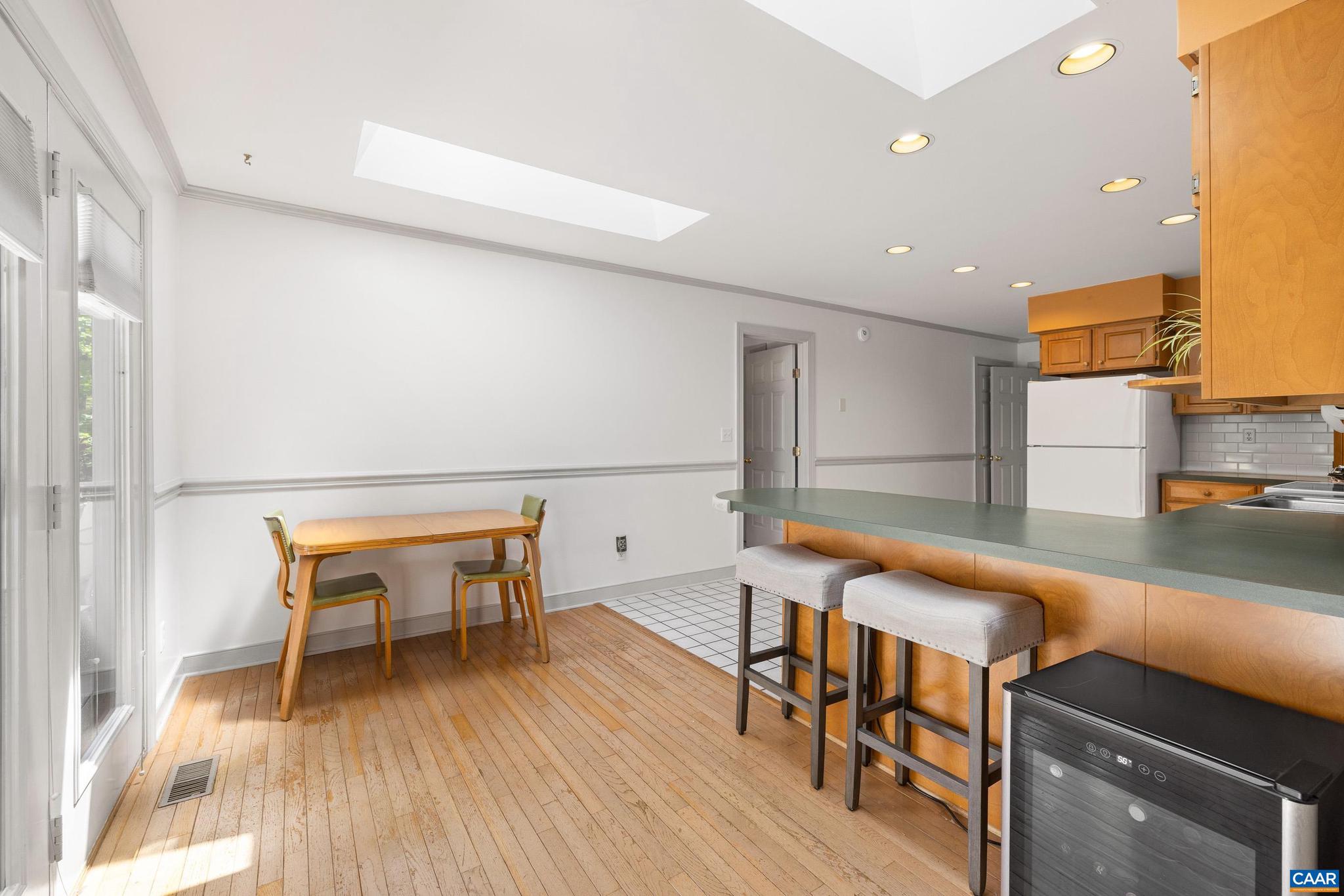 LAKE MONTICELLO - Residential