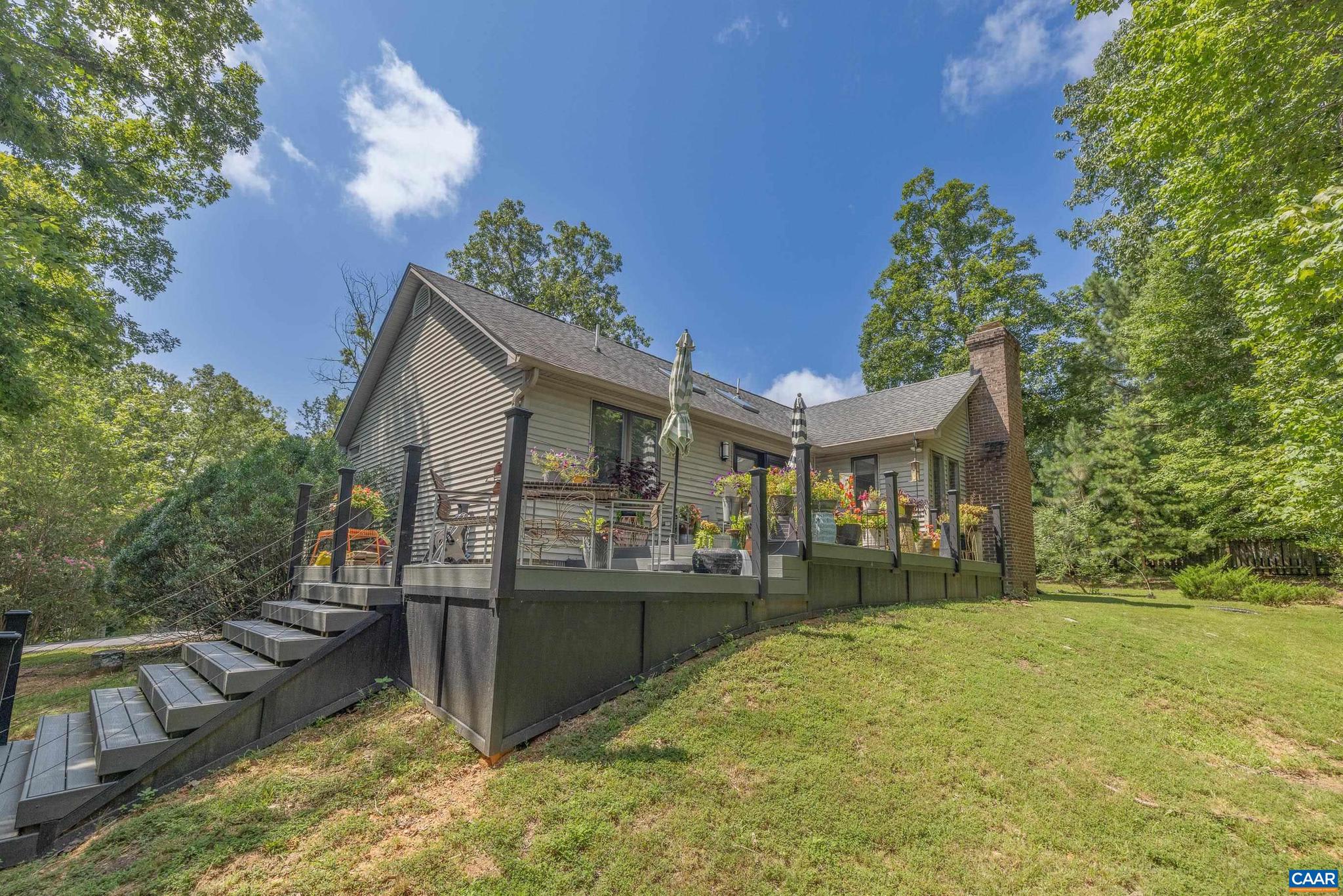 LAKE MONTICELLO - Residential