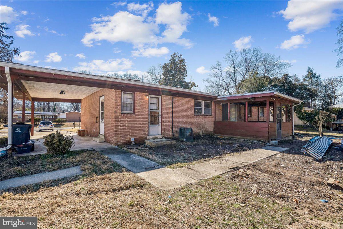 RIVER BEND - Residential