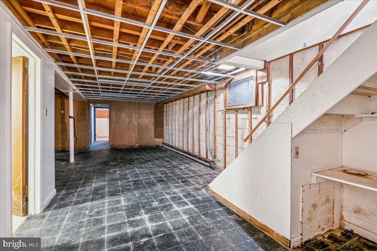 RIVER BEND - Residential