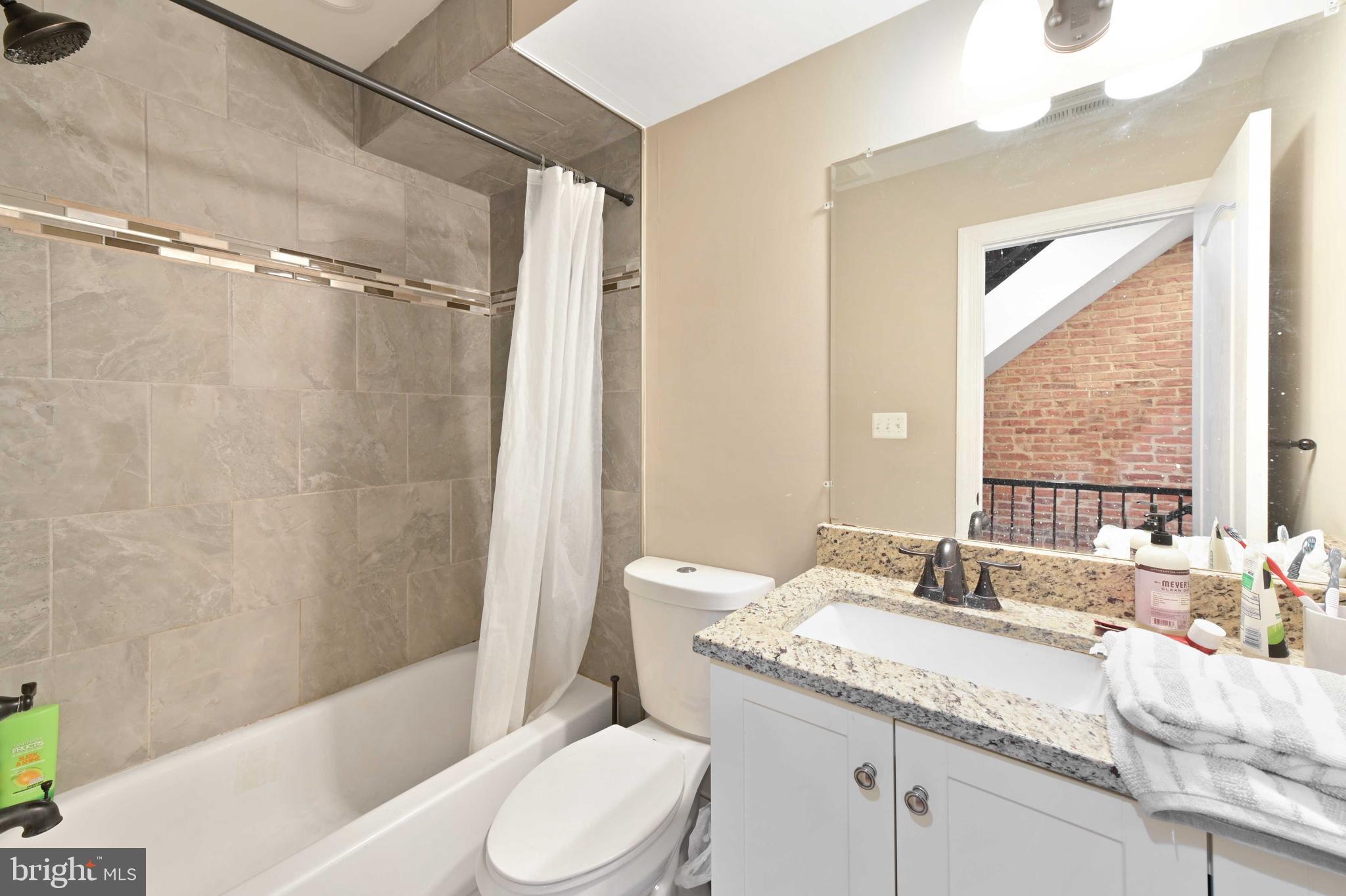 HAMPDEN HISTORIC DISTRICT - Residential Lease