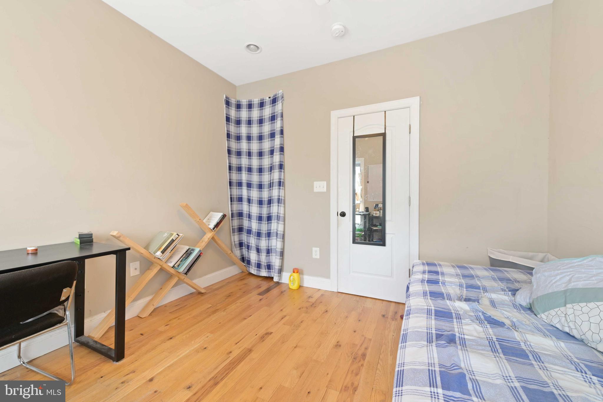 HAMPDEN HISTORIC DISTRICT - Residential Lease