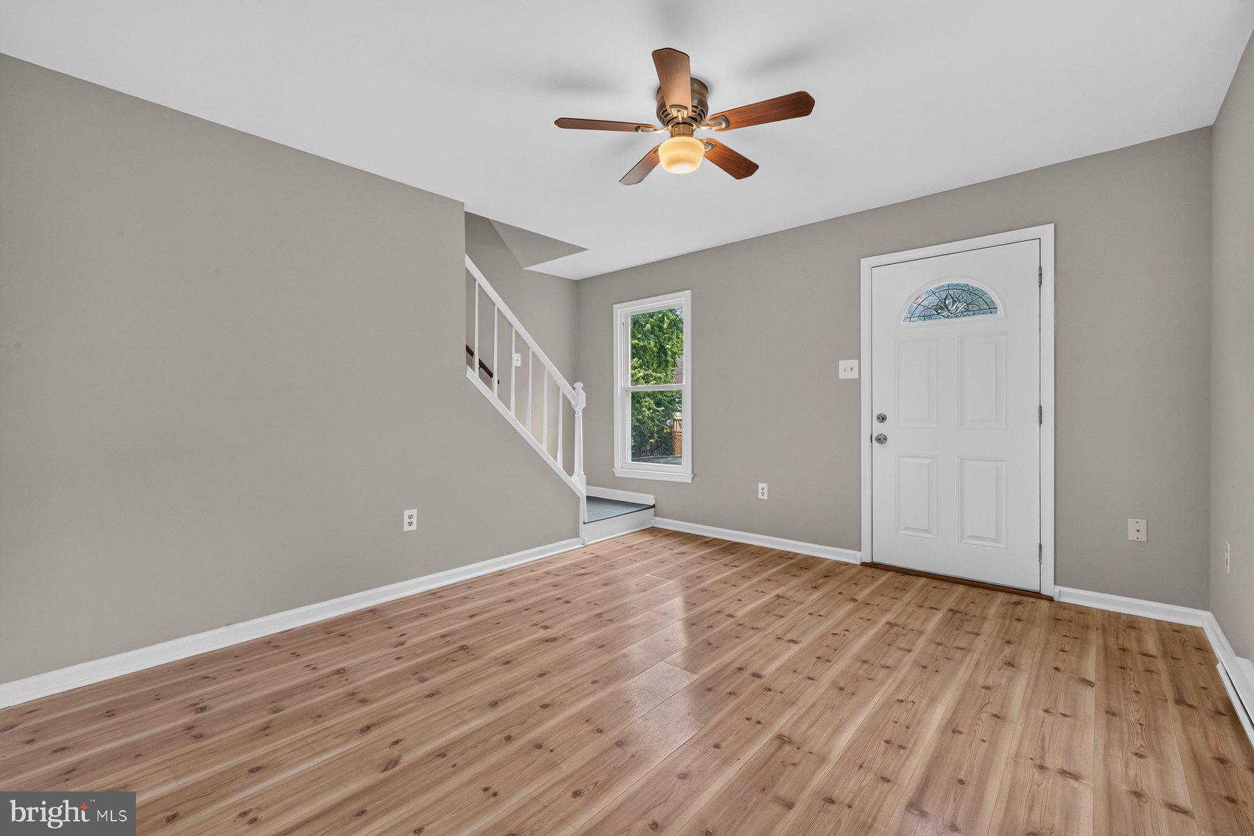 10741 LAKE EDGE COURT