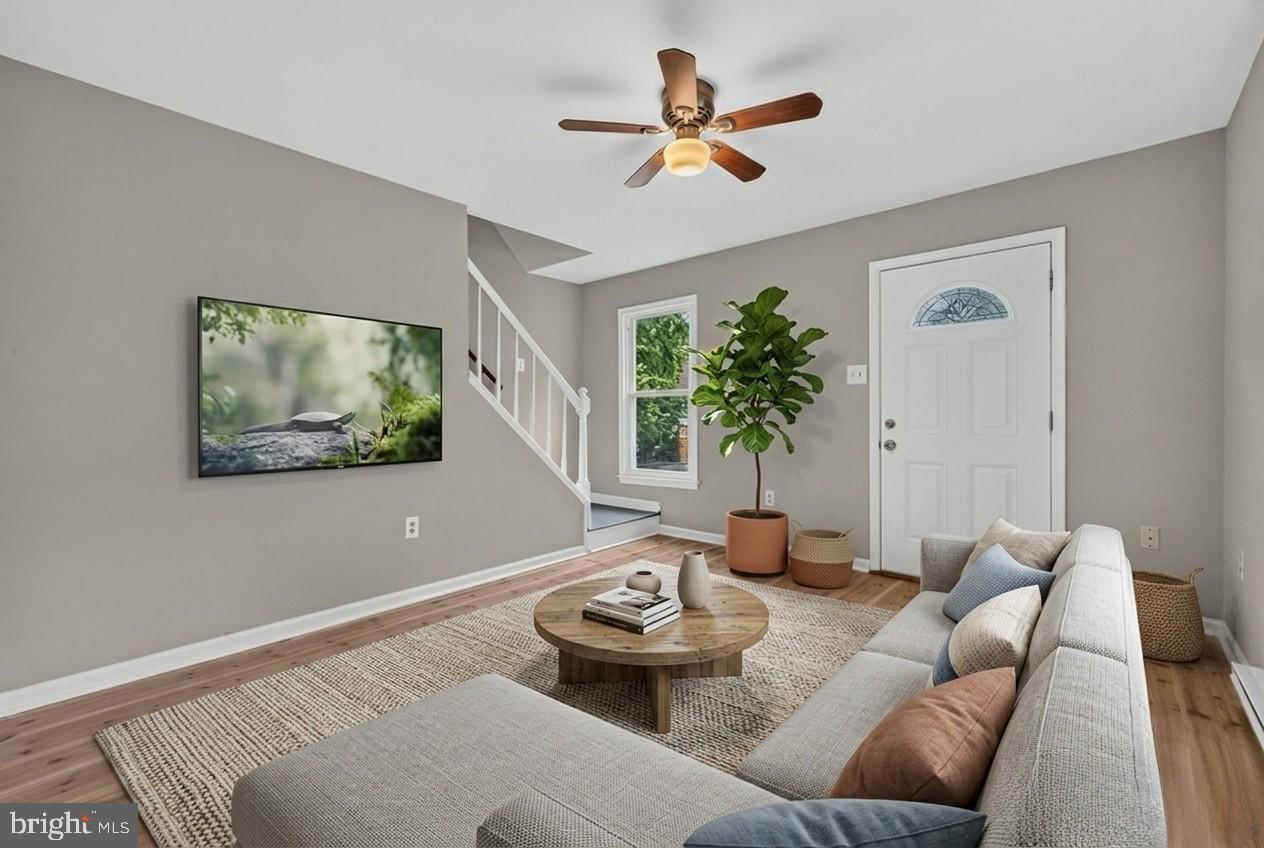 10741 LAKE EDGE COURT