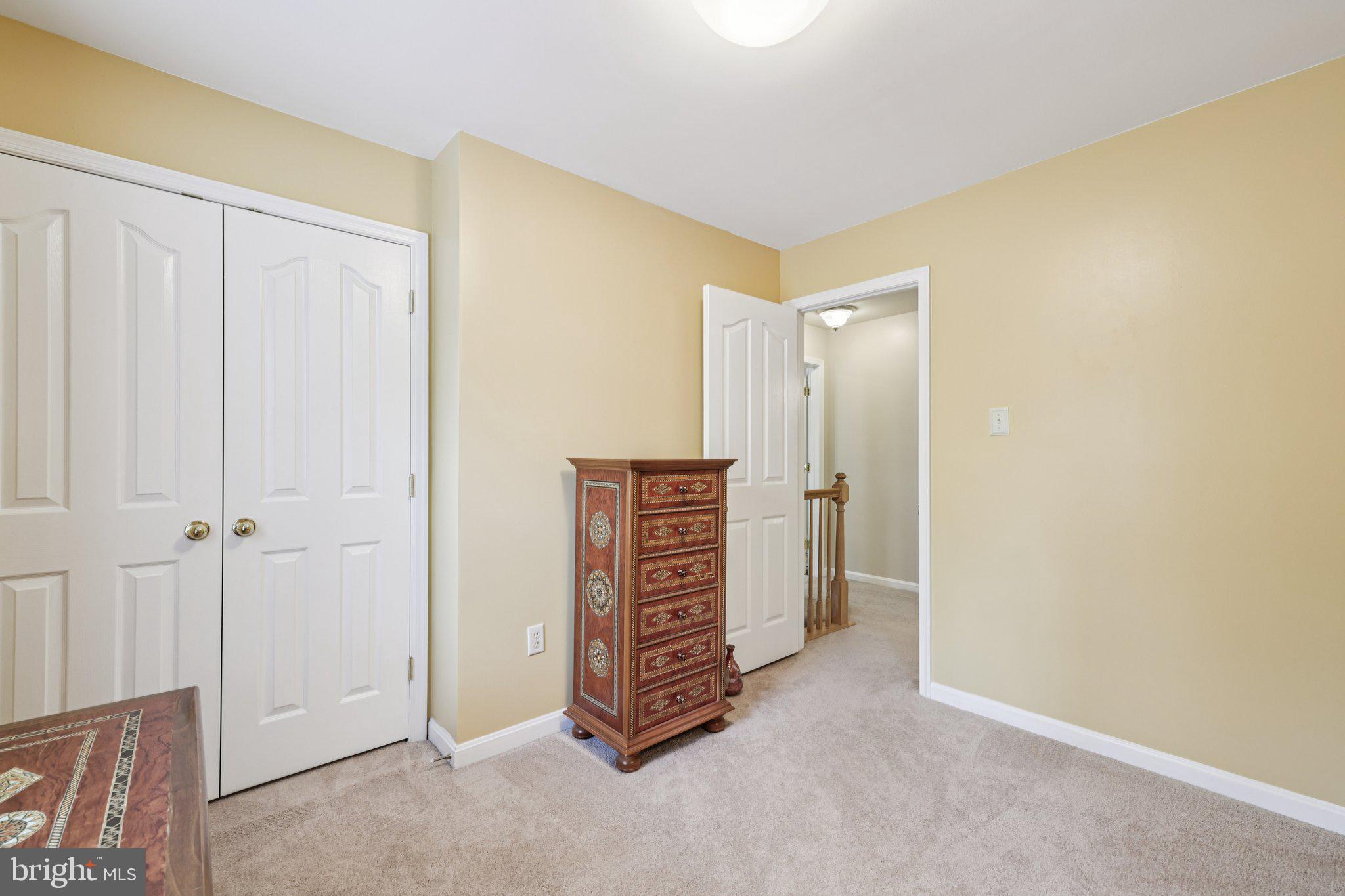 RUSSETT - Residential