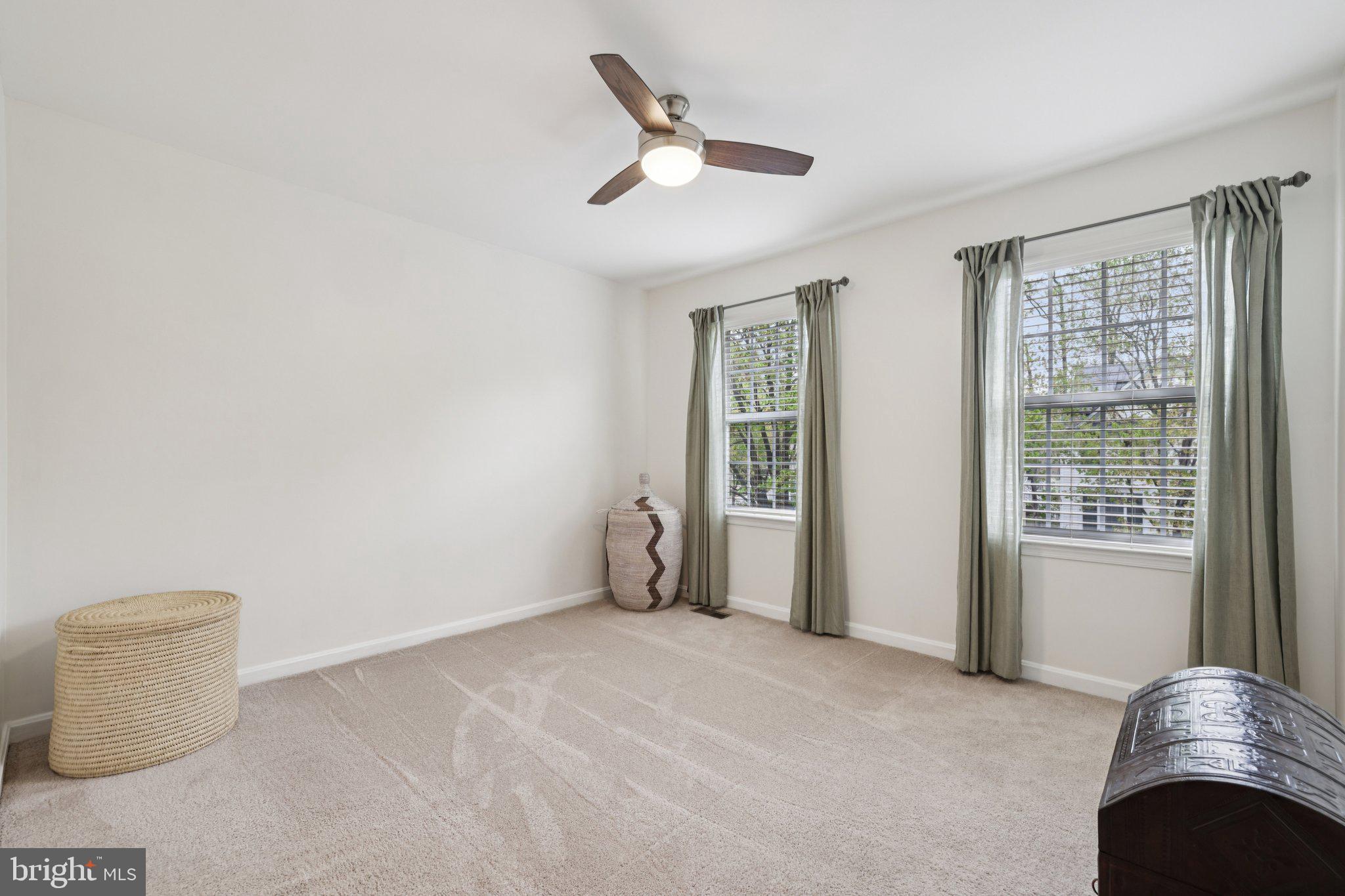 RUSSETT - Residential