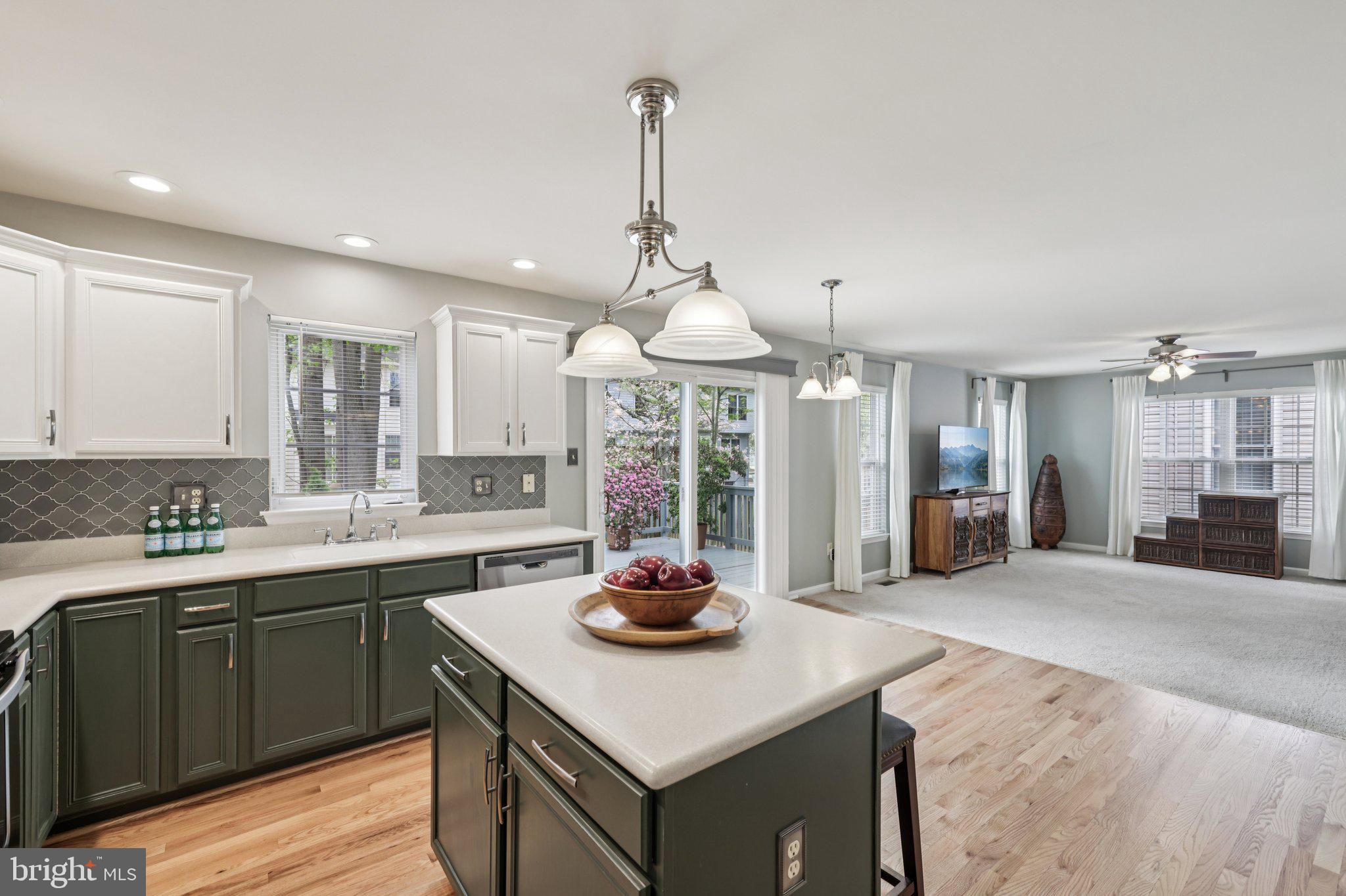 RUSSETT - Residential