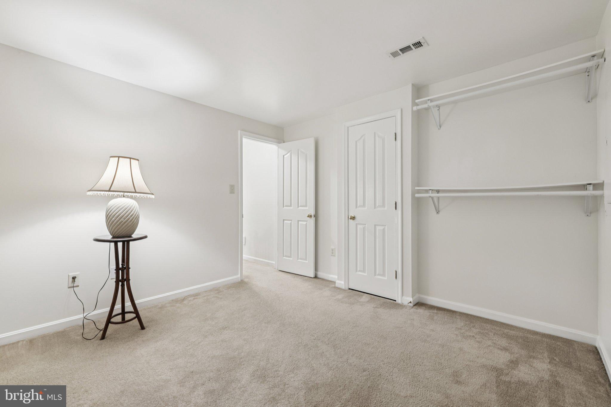 RUSSETT - Residential