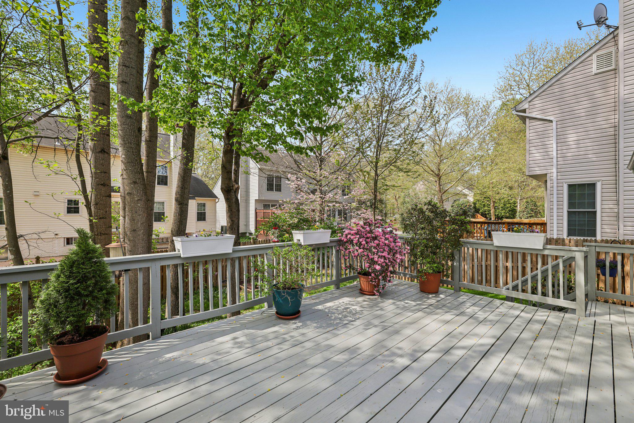 RUSSETT - Residential