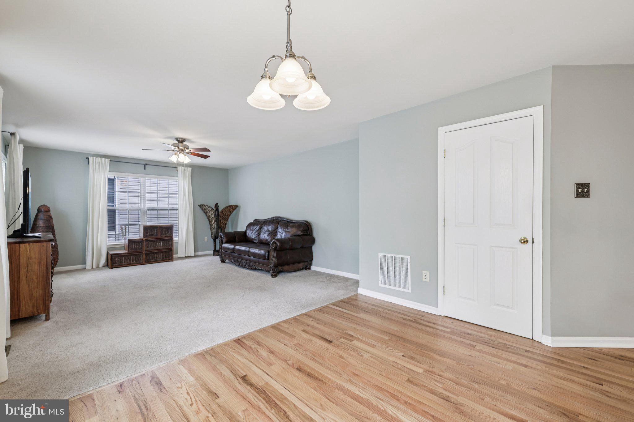 RUSSETT - Residential