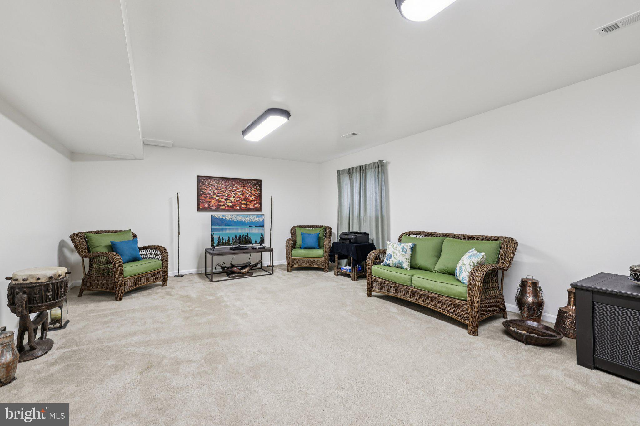 RUSSETT - Residential