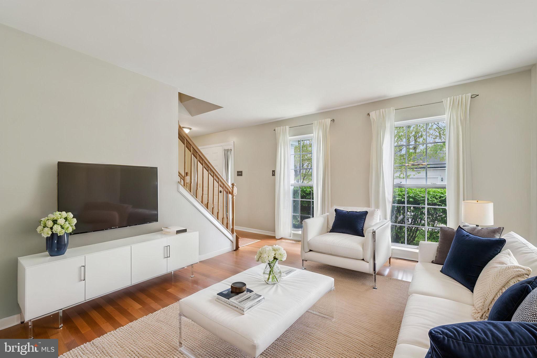 RUSSETT - Residential