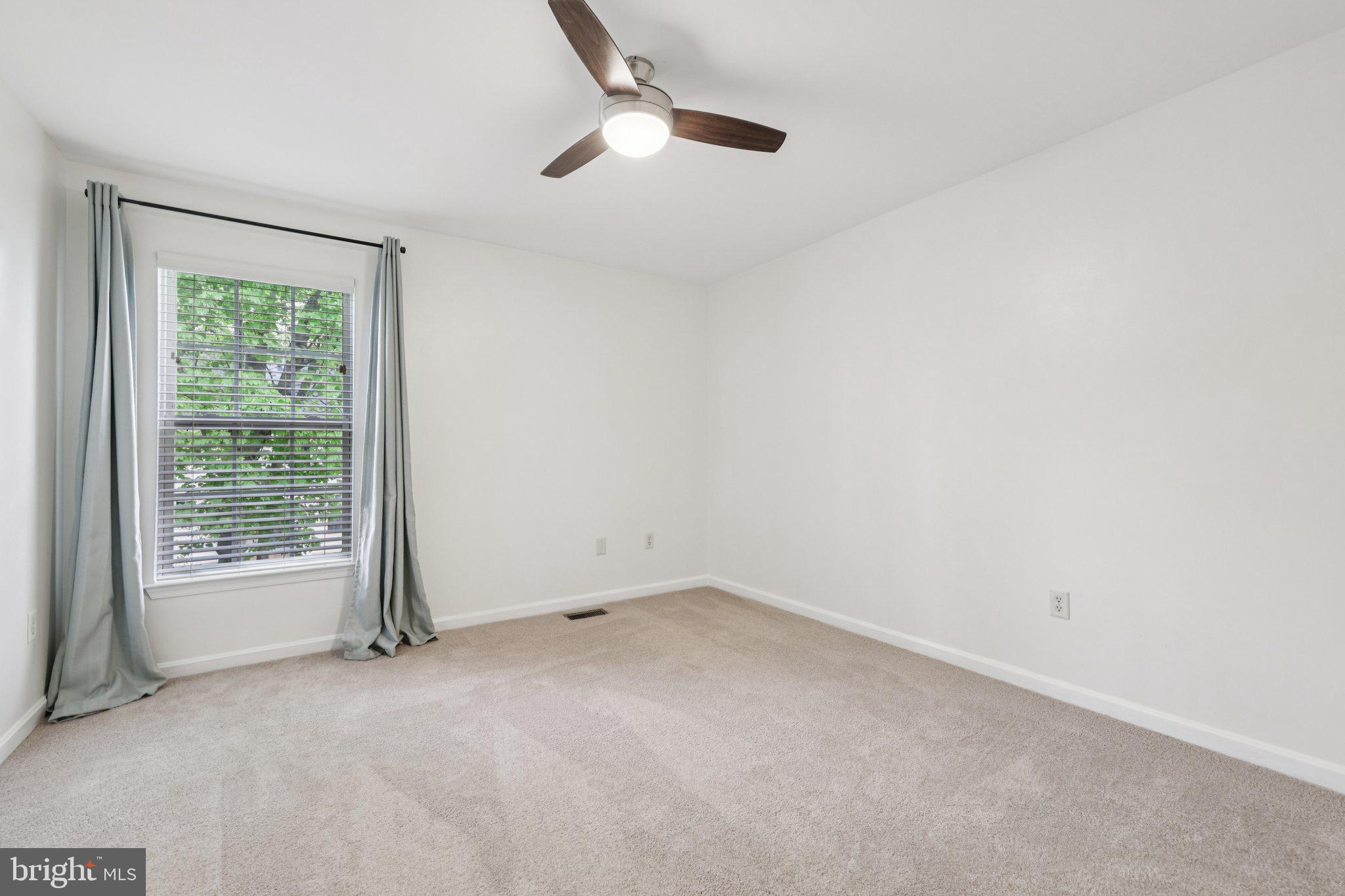 RUSSETT - Residential