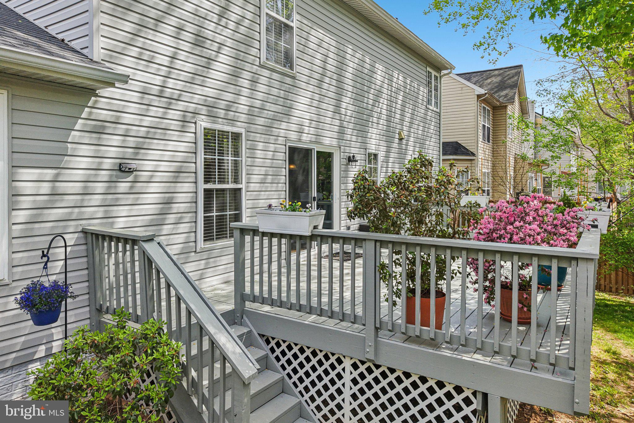 RUSSETT - Residential