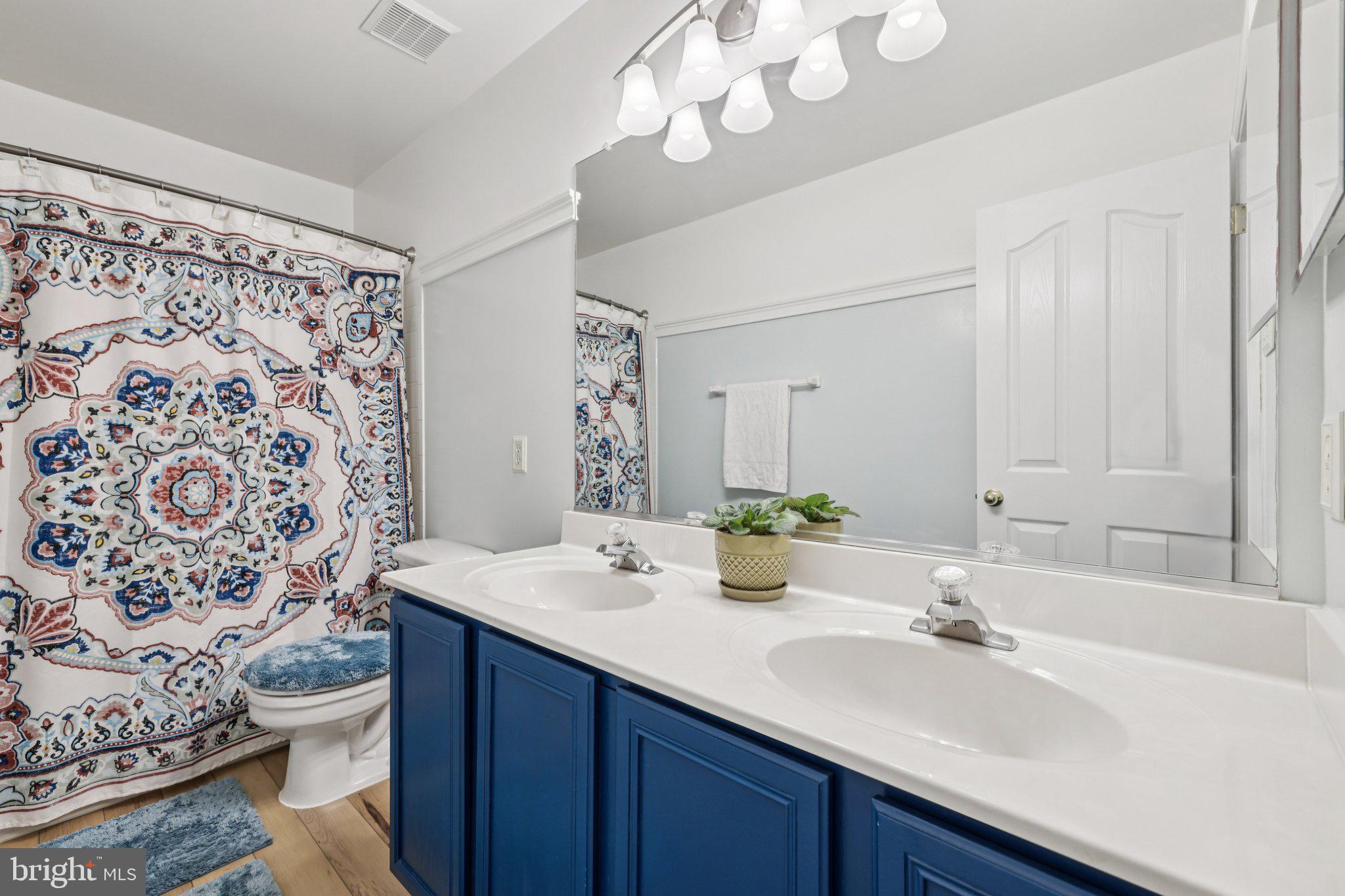 RUSSETT - Residential