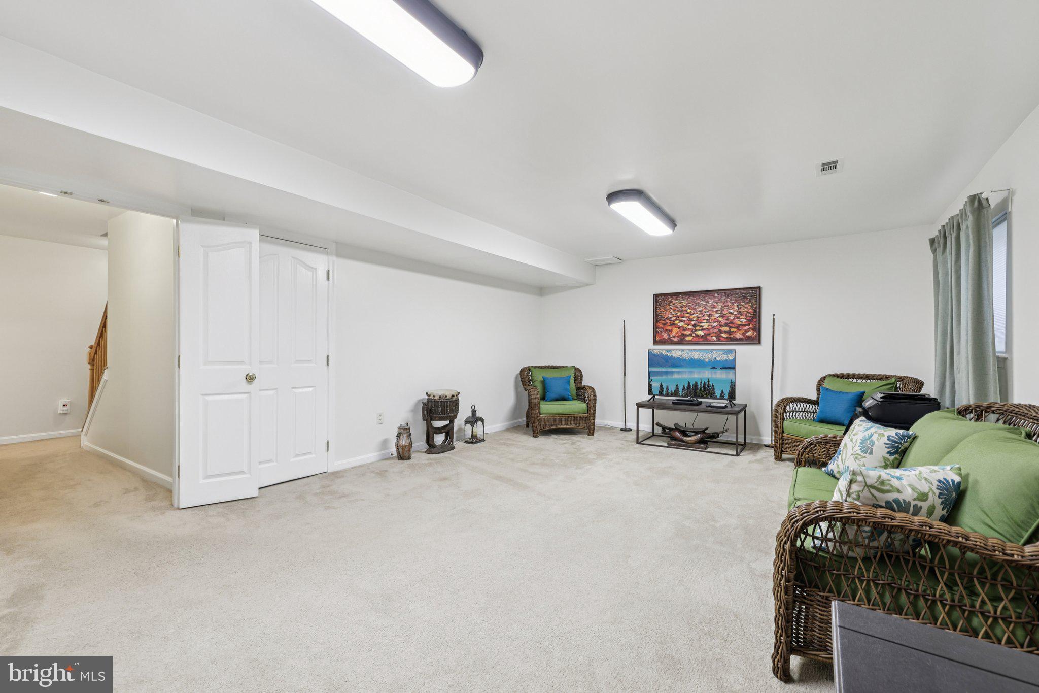 RUSSETT - Residential