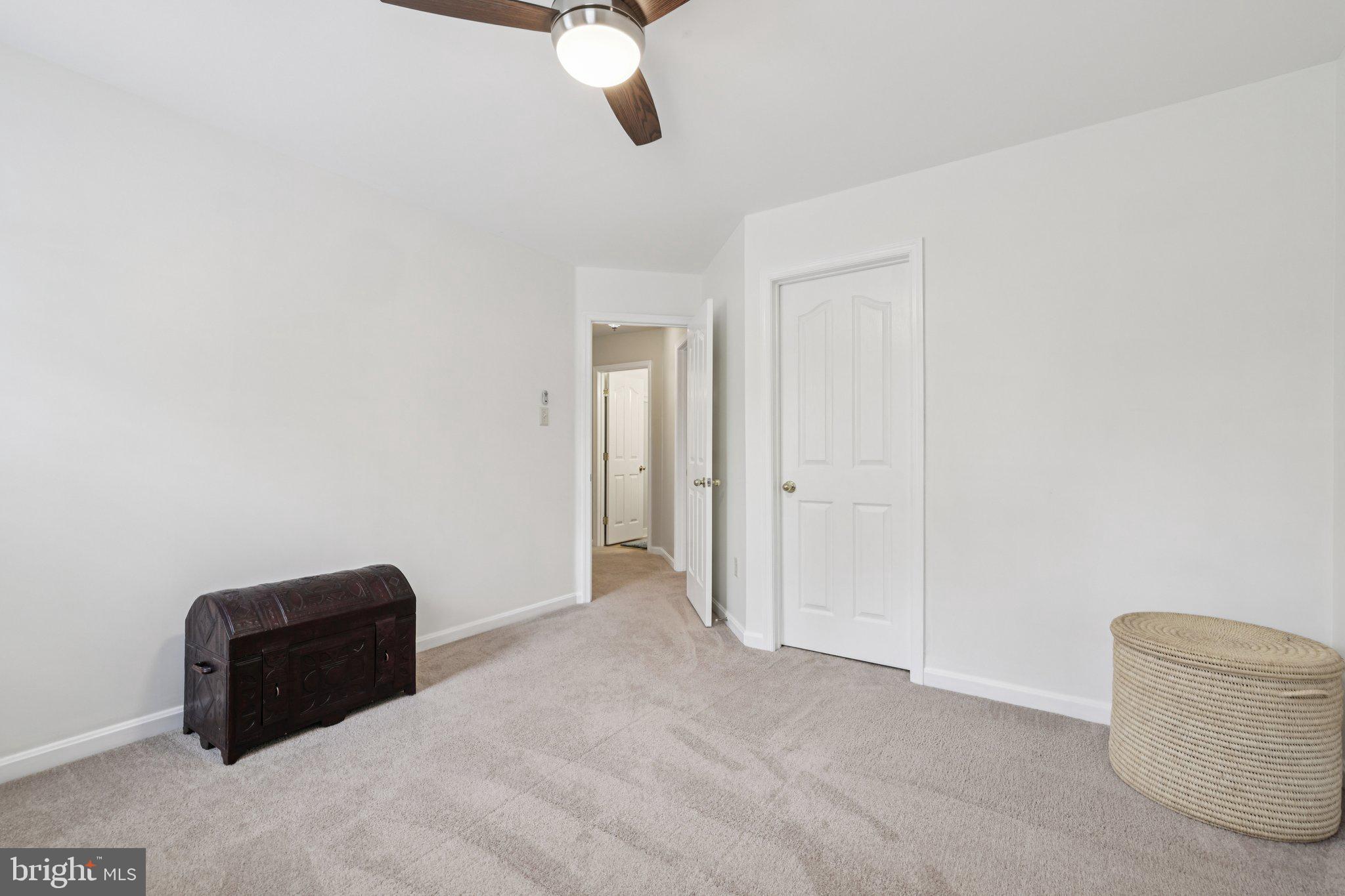 RUSSETT - Residential