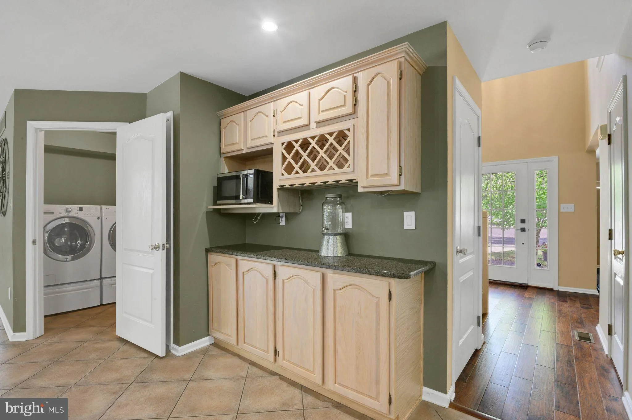 Medford, New Jersey 08055, United States, 4 Bedrooms Bedrooms, ,3 BathroomsBathrooms,Residential,Active,179348