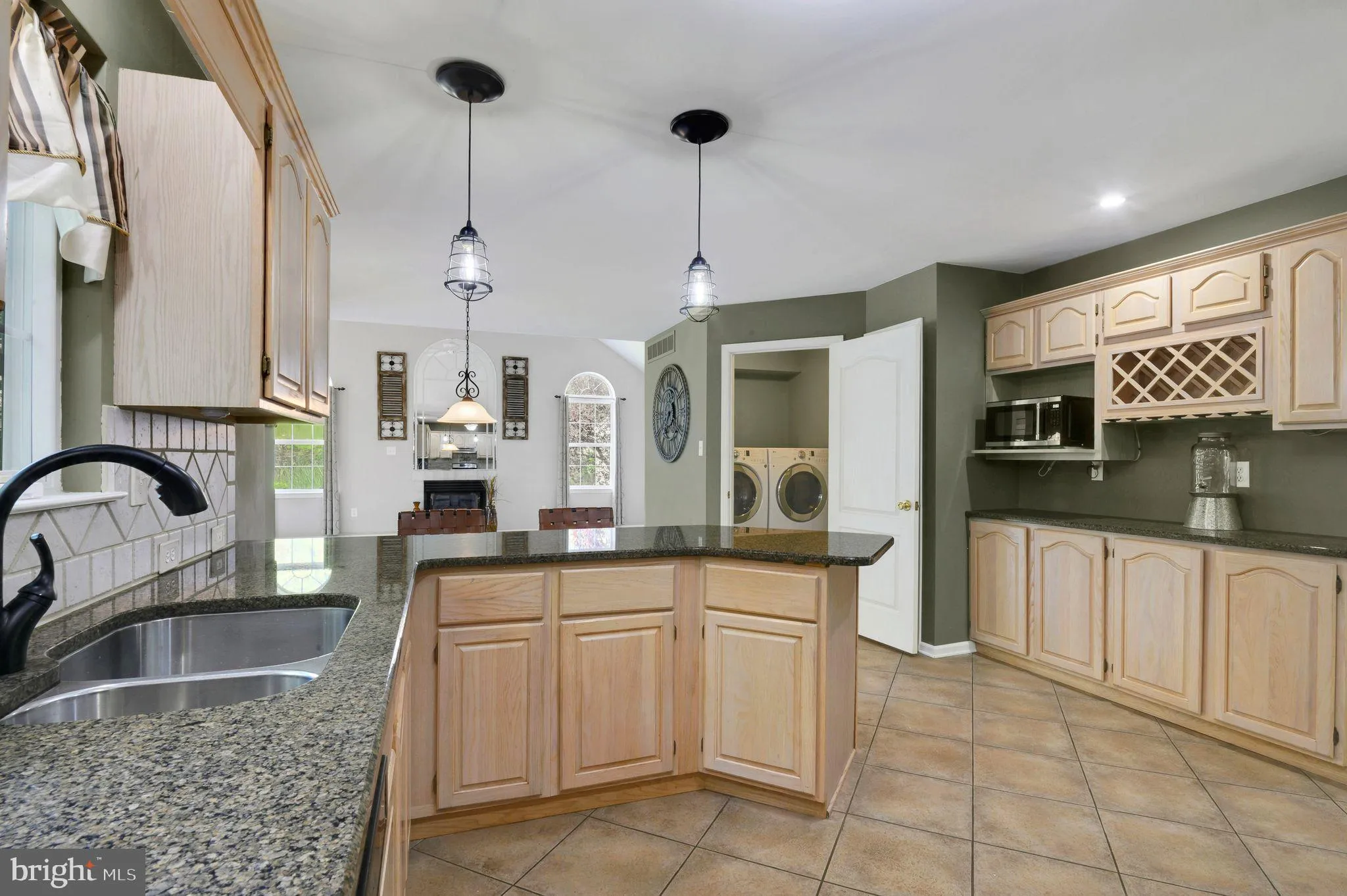 Medford, New Jersey 08055, United States, 4 Bedrooms Bedrooms, ,3 BathroomsBathrooms,Residential,Active,179348