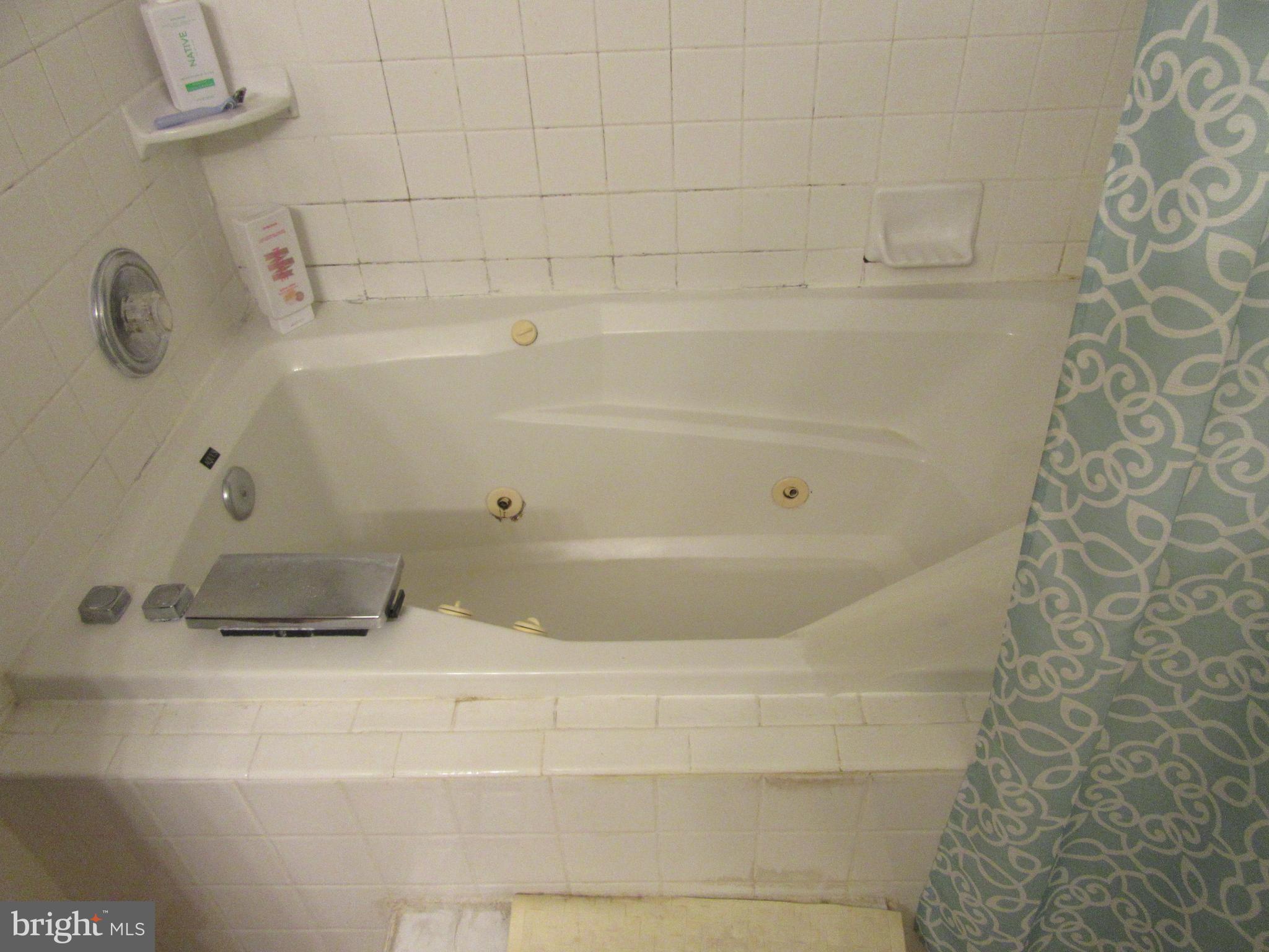 STRATFORD CONDOS - Residential Lease